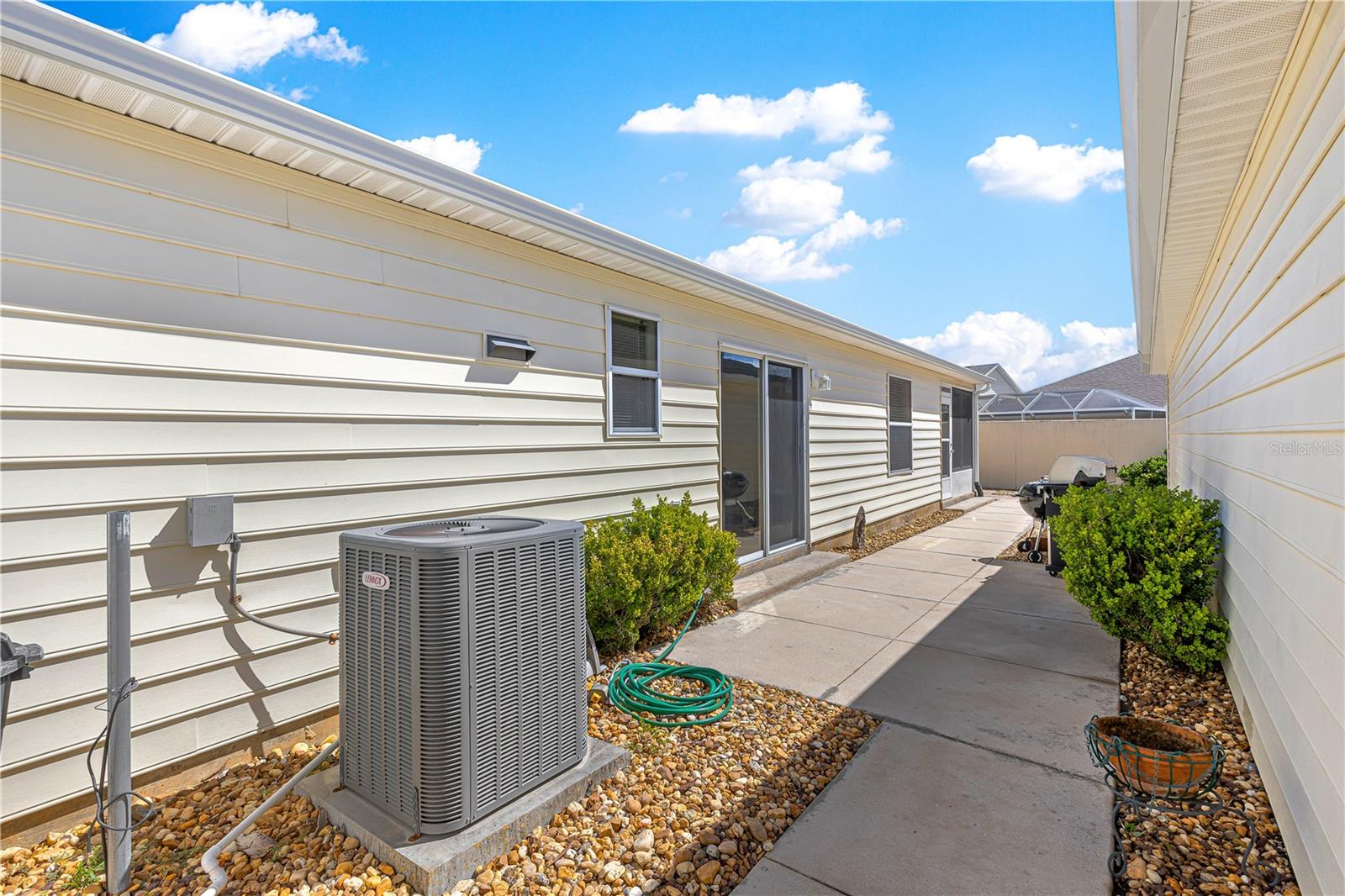 Image 41 of 58 For 1480 Azteca Loop