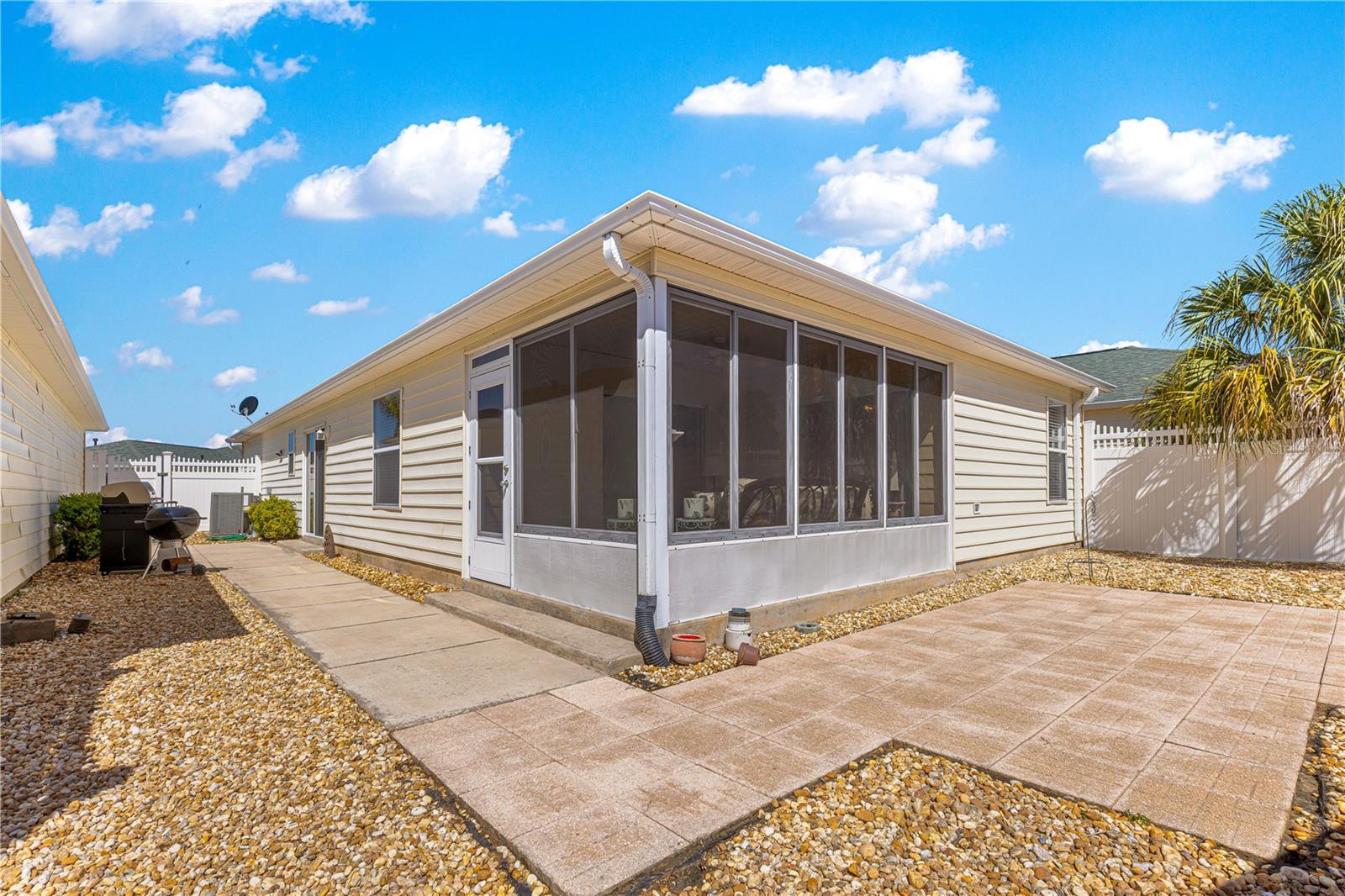 Image 43 of 58 For 1480 Azteca Loop