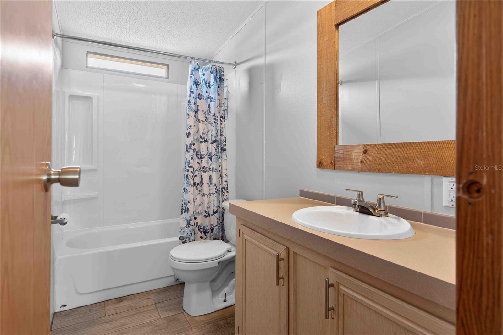 Image 17 of 29 For 14491 68th Lane