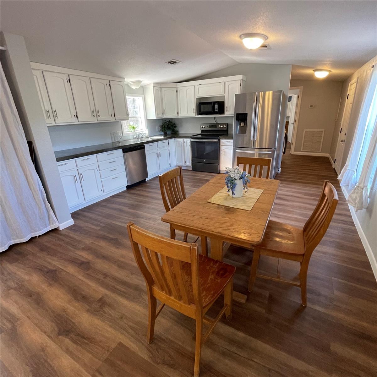 Image 4 of 11 For 8771 107th Court