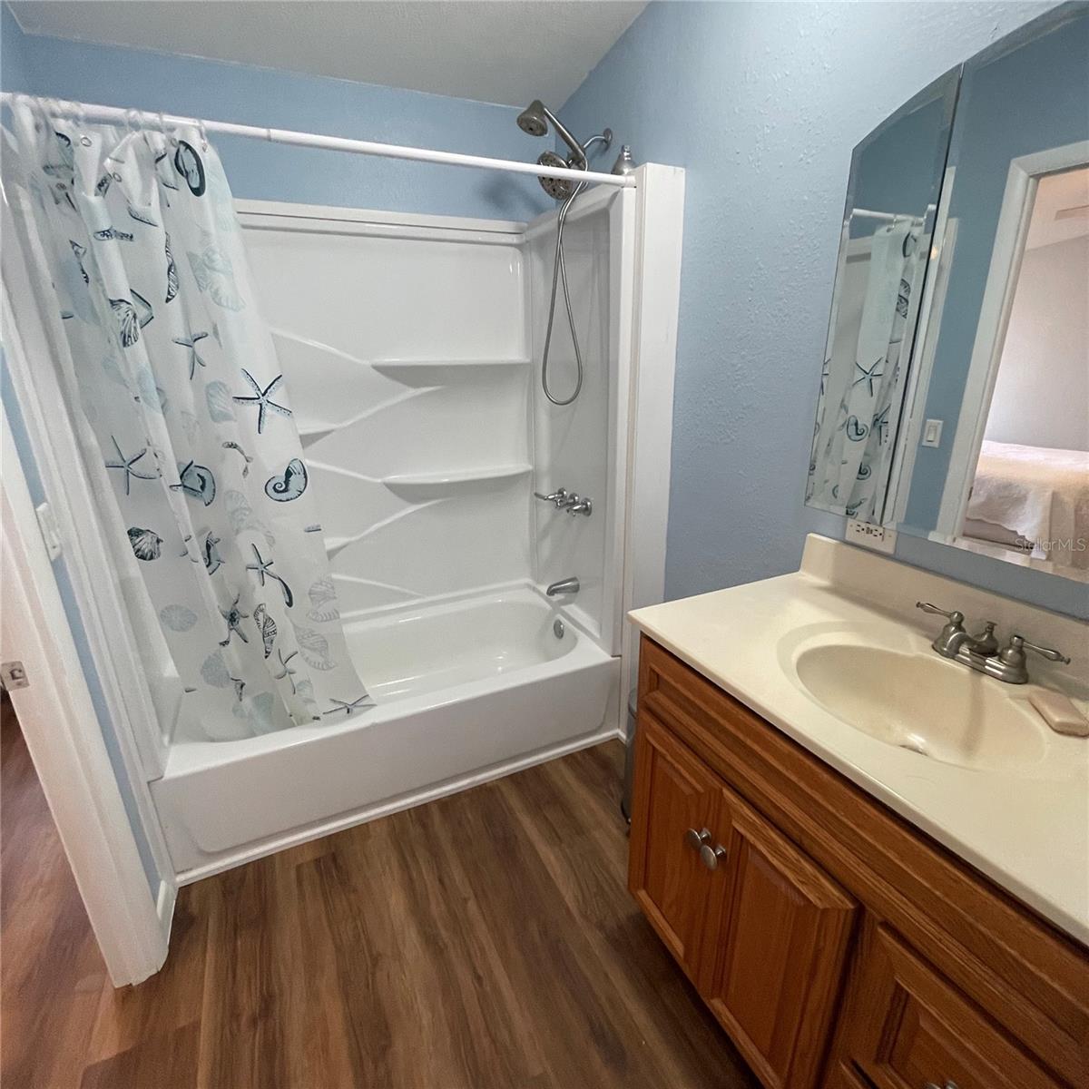 Image 7 of 11 For 8771 107th Court