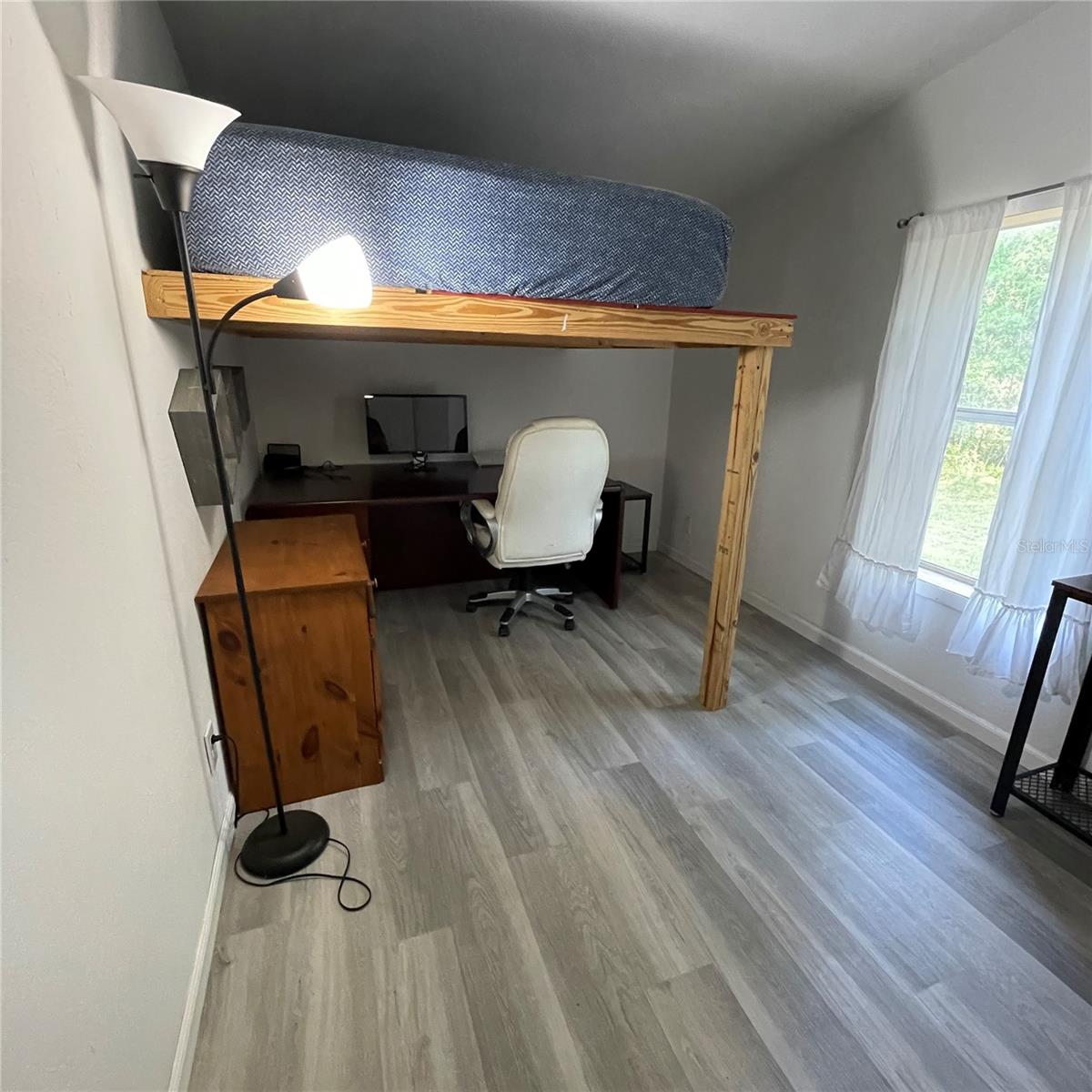 Image 9 of 11 For 8771 107th Court