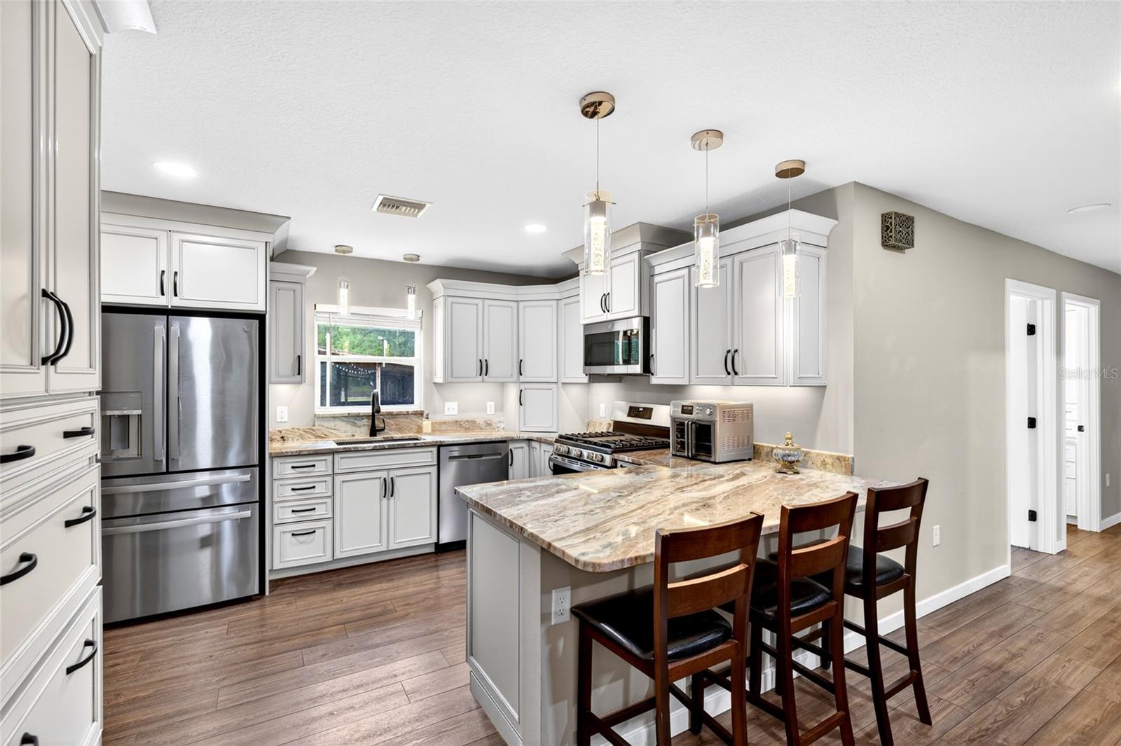 Image 10 of 95 For 14271 47th Avenue