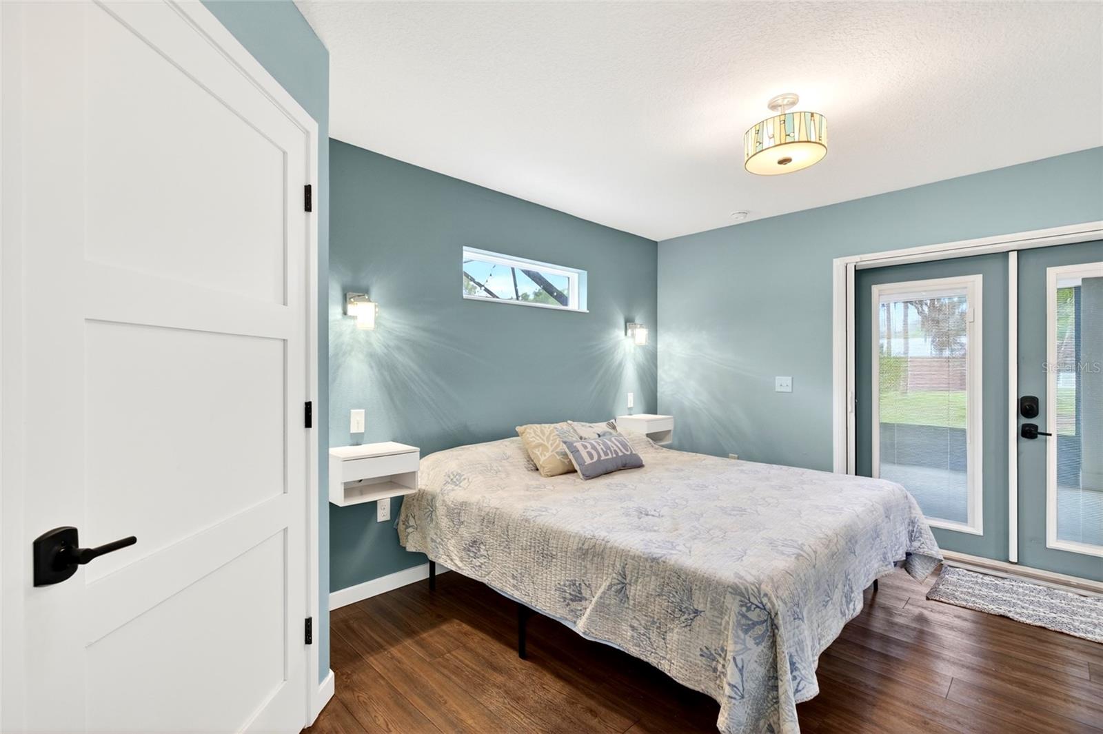 Image 17 of 95 For 14271 47th Avenue