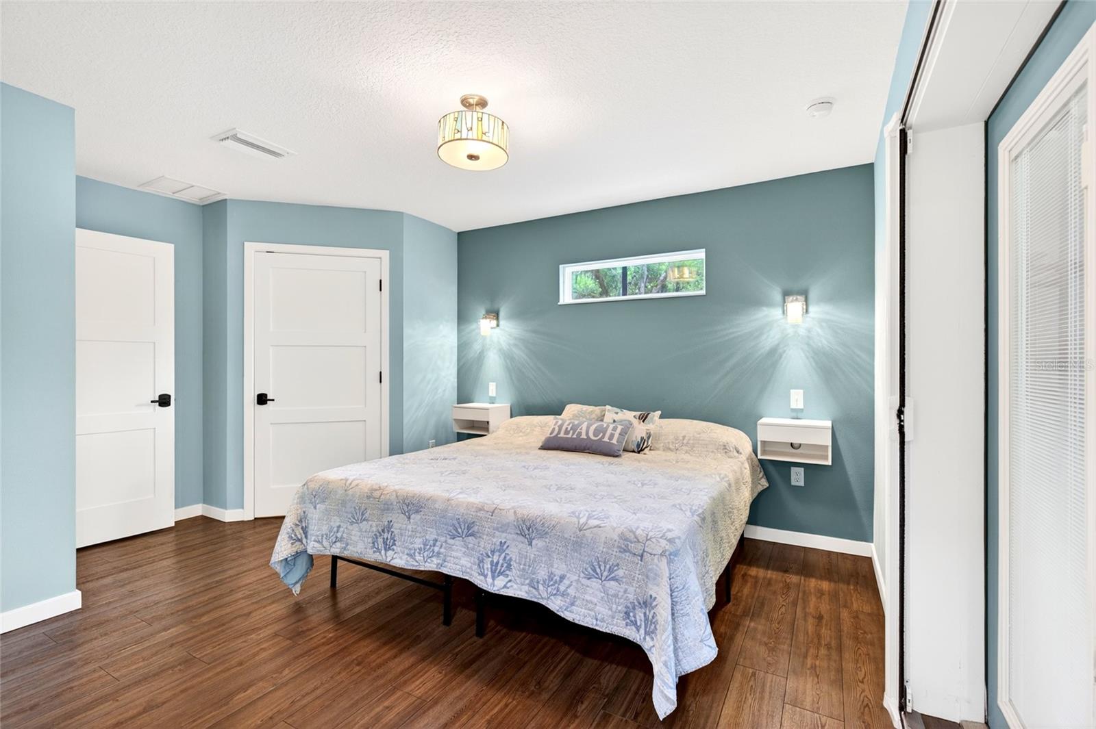 Image 19 of 95 For 14271 47th Avenue