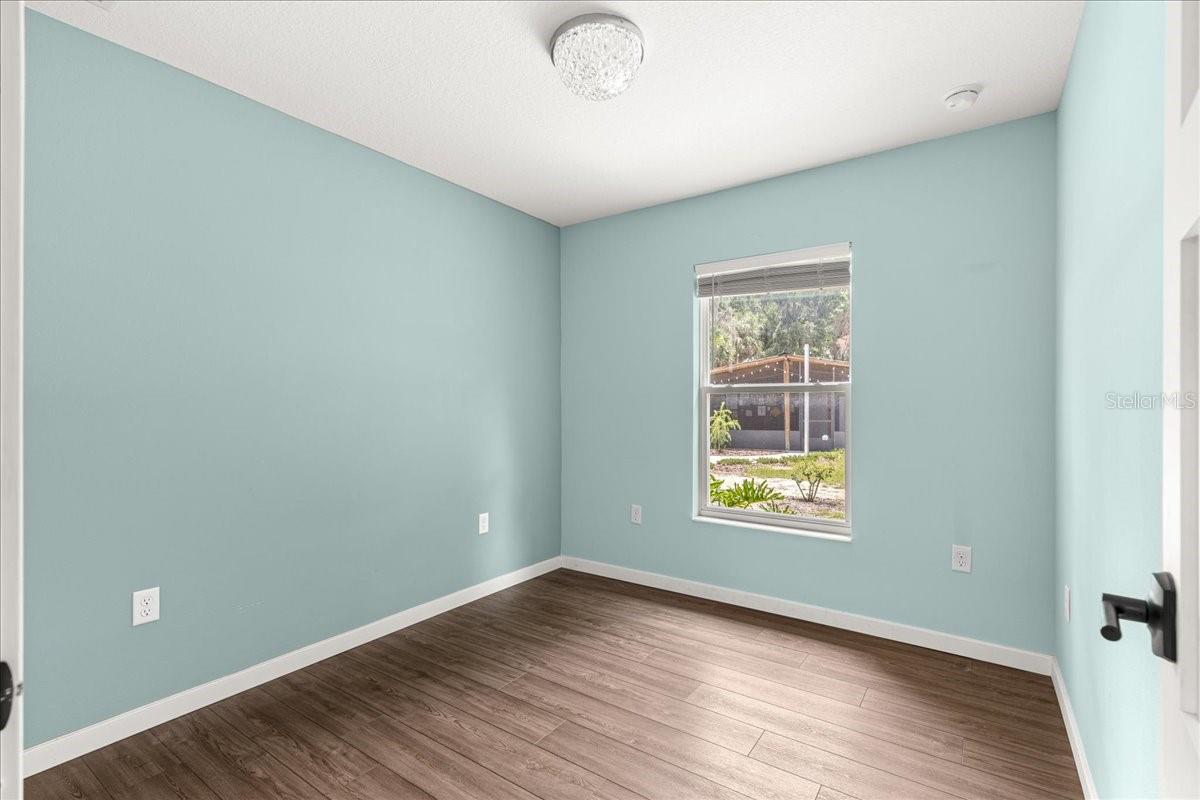 Image 26 of 95 For 14271 47th Avenue