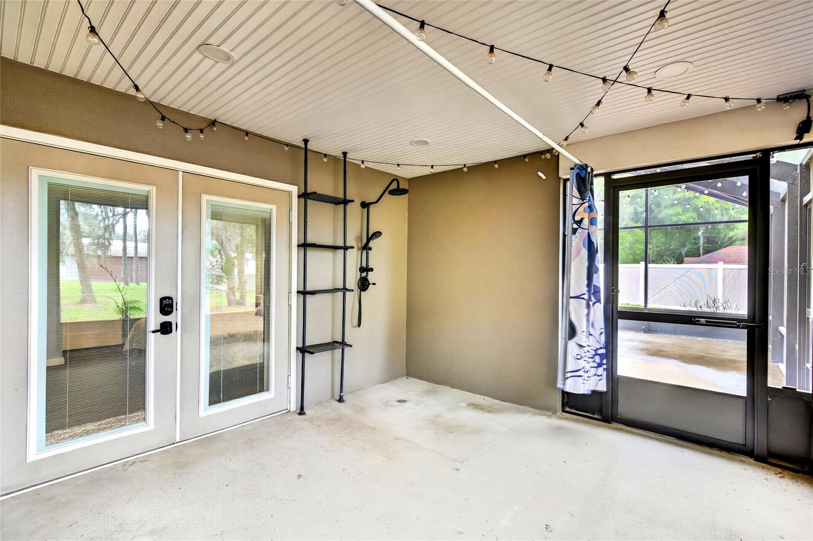 Image 37 of 95 For 14271 47th Avenue