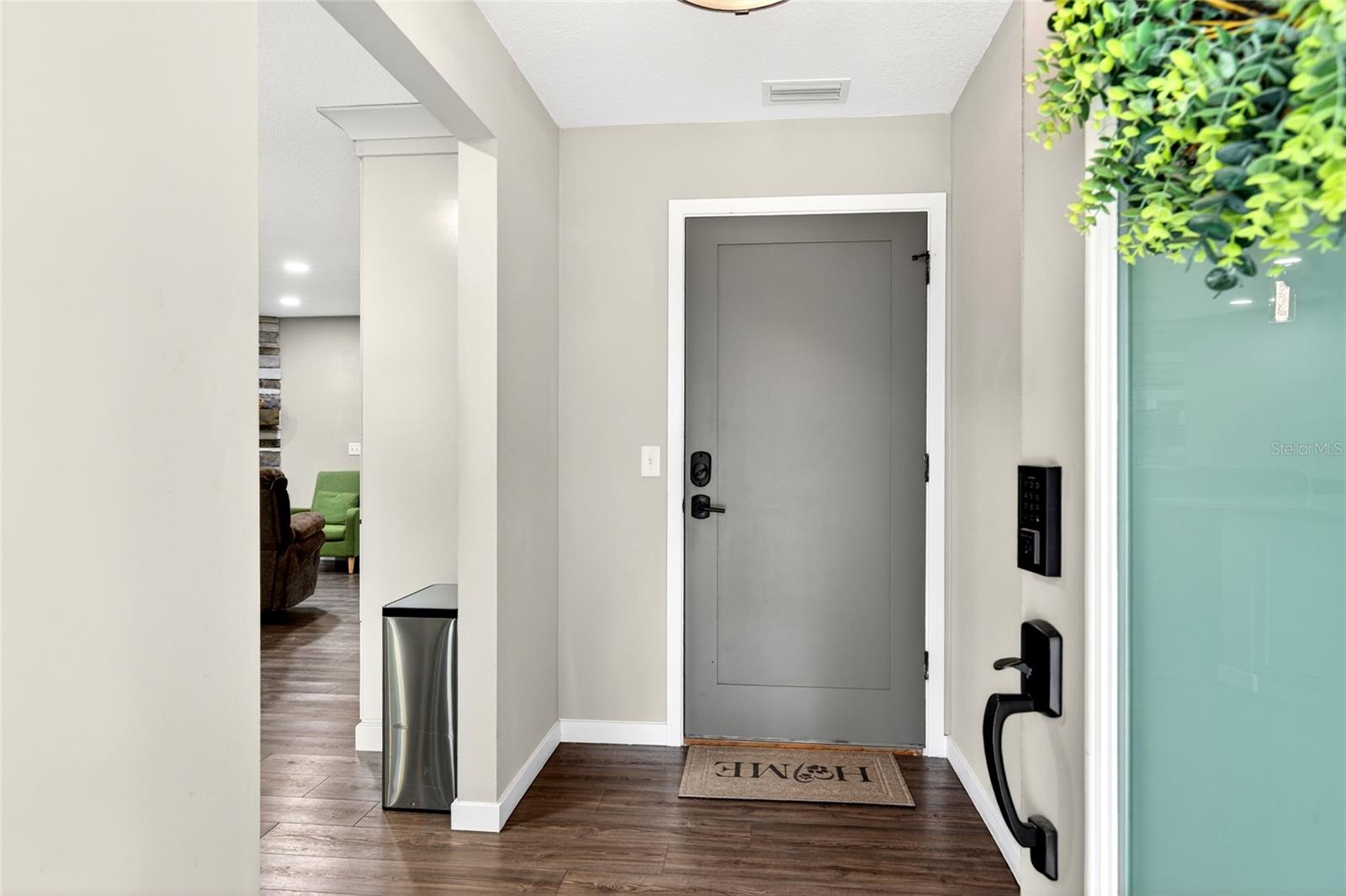 Image 4 of 95 For 14271 47th Avenue