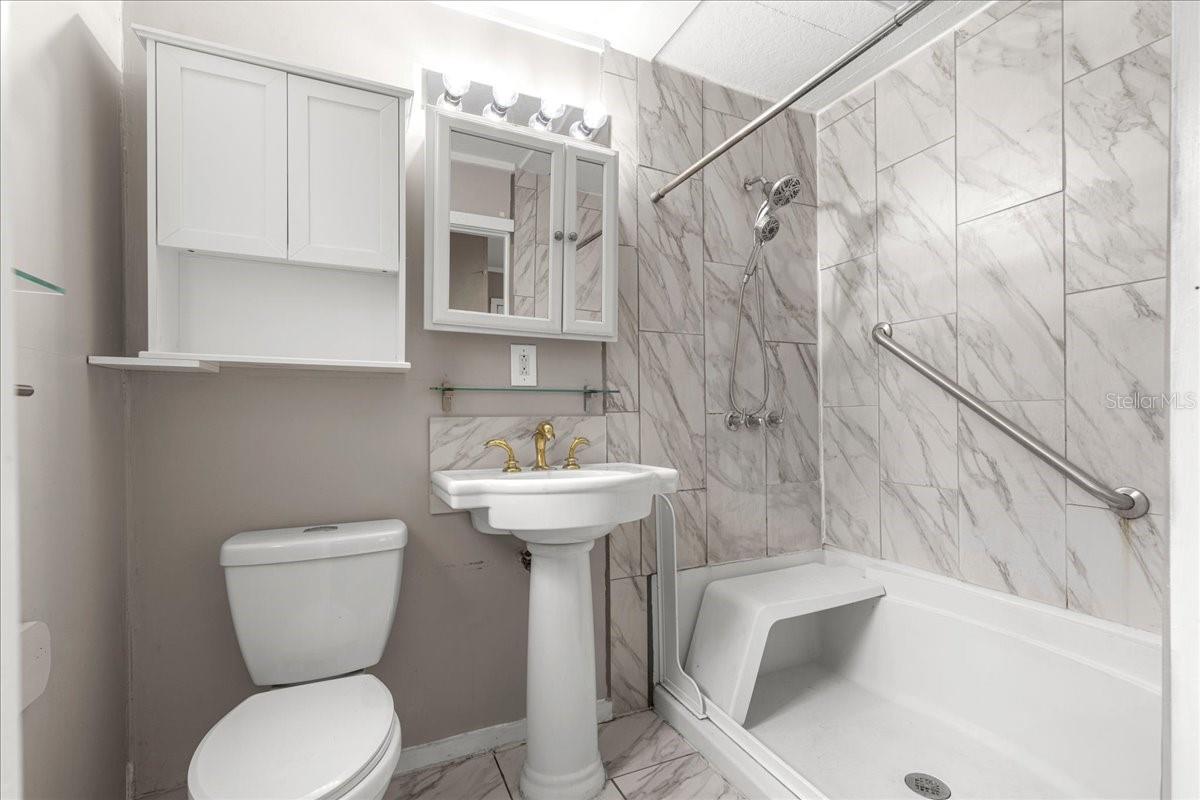 Image 54 of 95 For 14271 47th Avenue