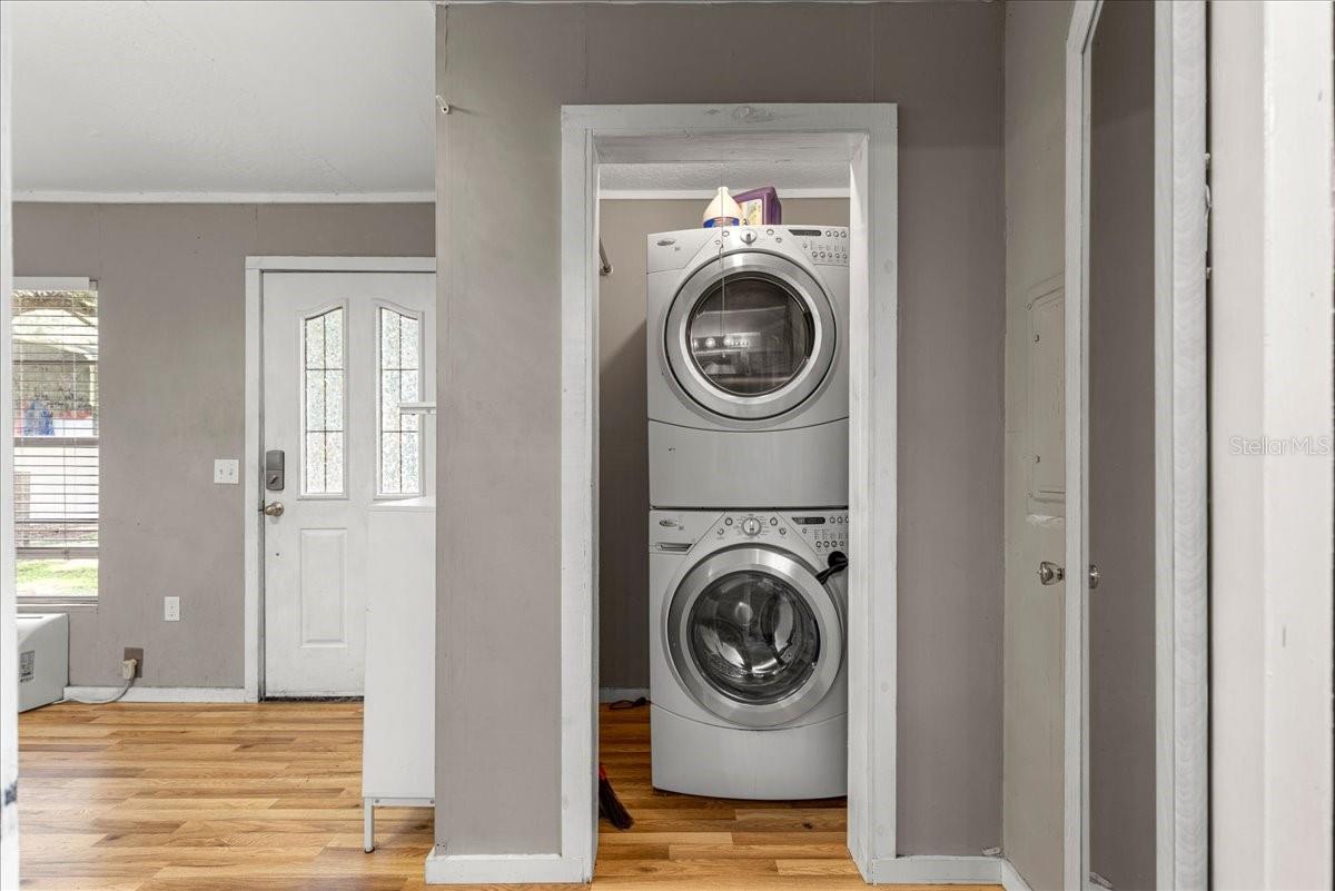 Image 55 of 95 For 14271 47th Avenue