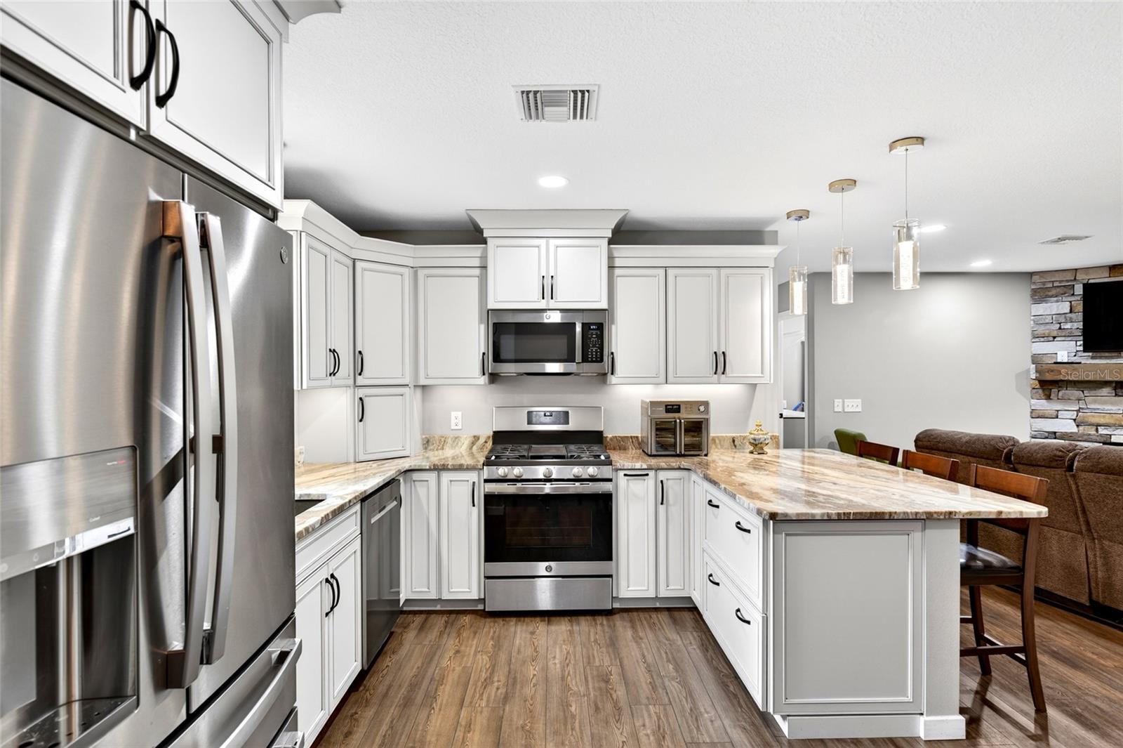 Image 6 of 95 For 14271 47th Avenue