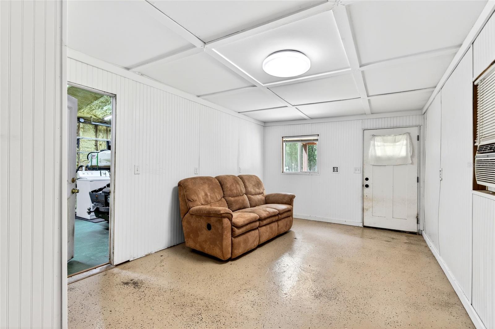 Image 62 of 95 For 14271 47th Avenue