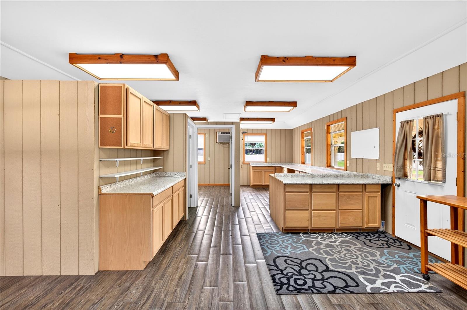 Image 77 of 95 For 14271 47th Avenue