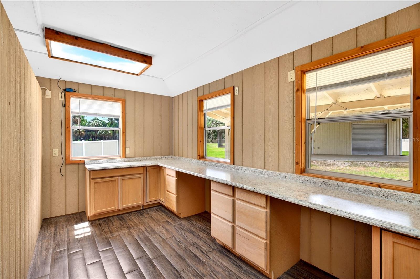 Image 78 of 95 For 14271 47th Avenue