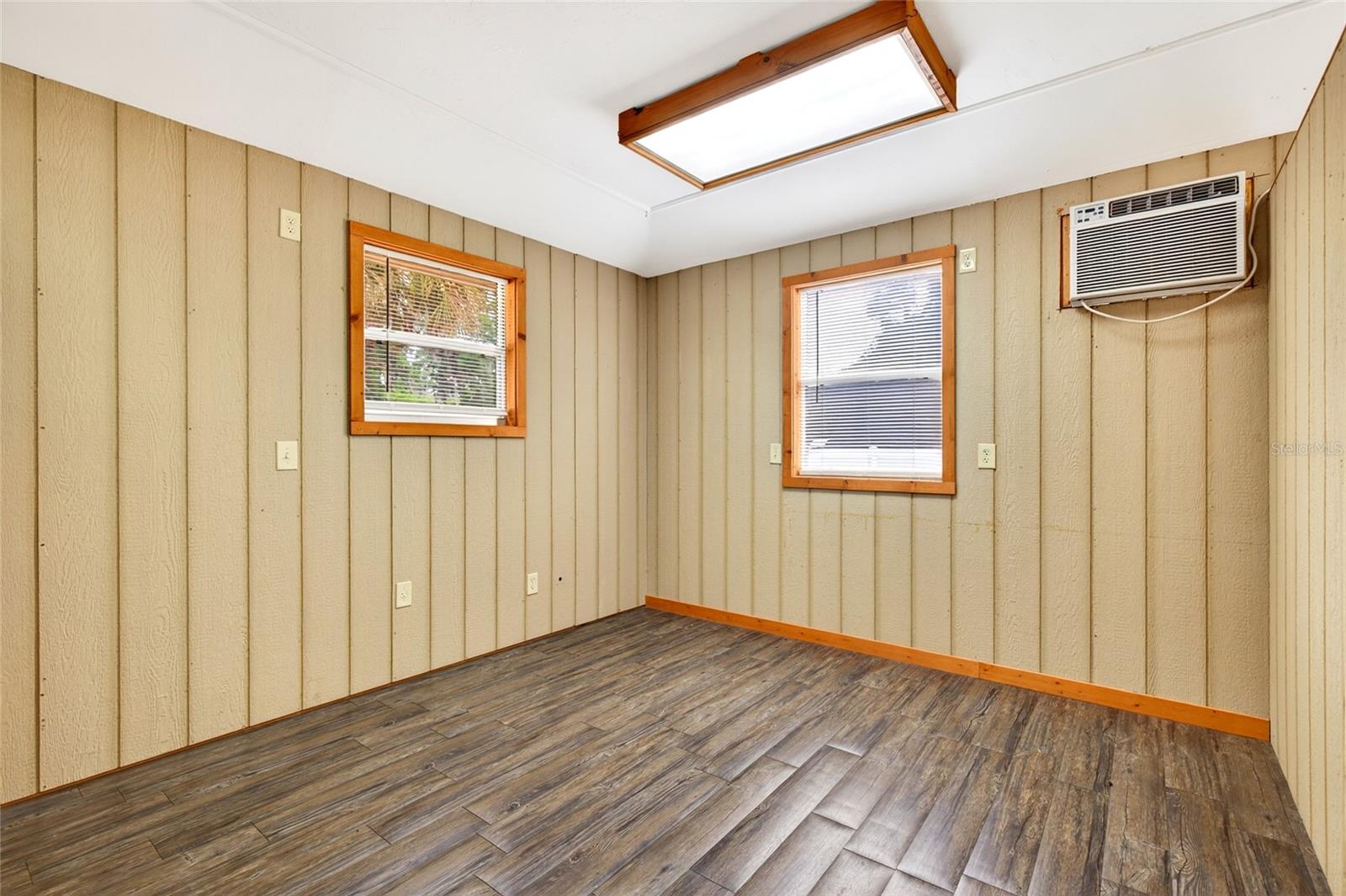 Image 79 of 95 For 14271 47th Avenue