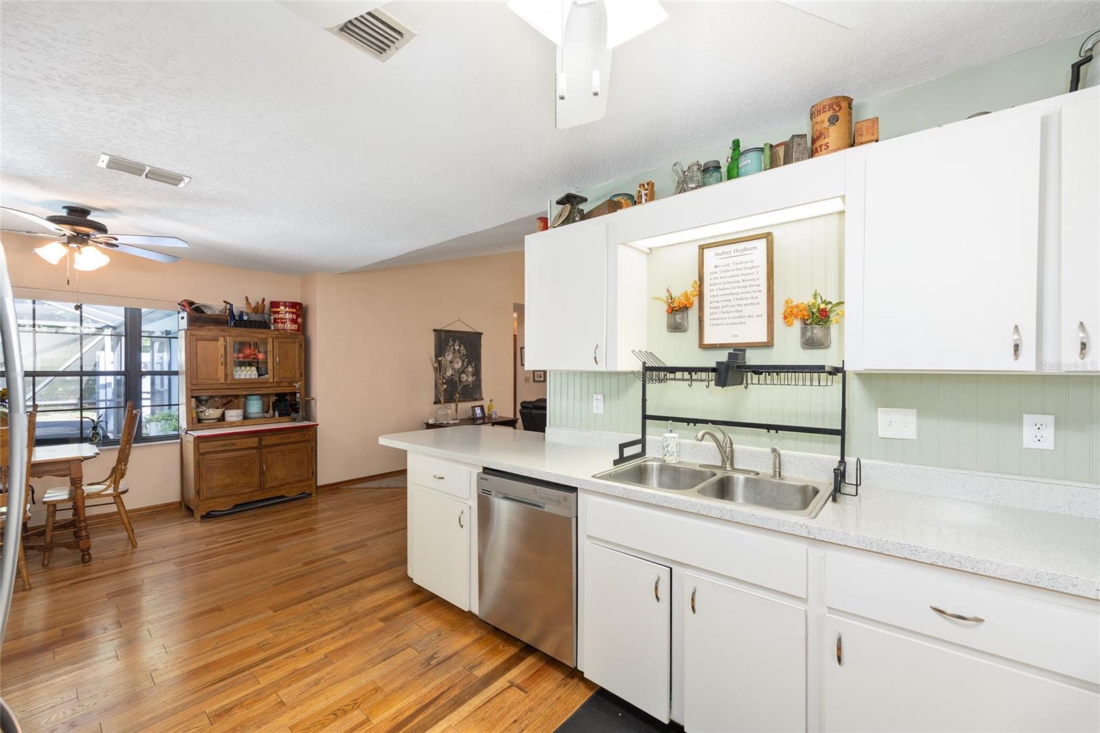 Image 13 of 20 For 725 56th Avenue