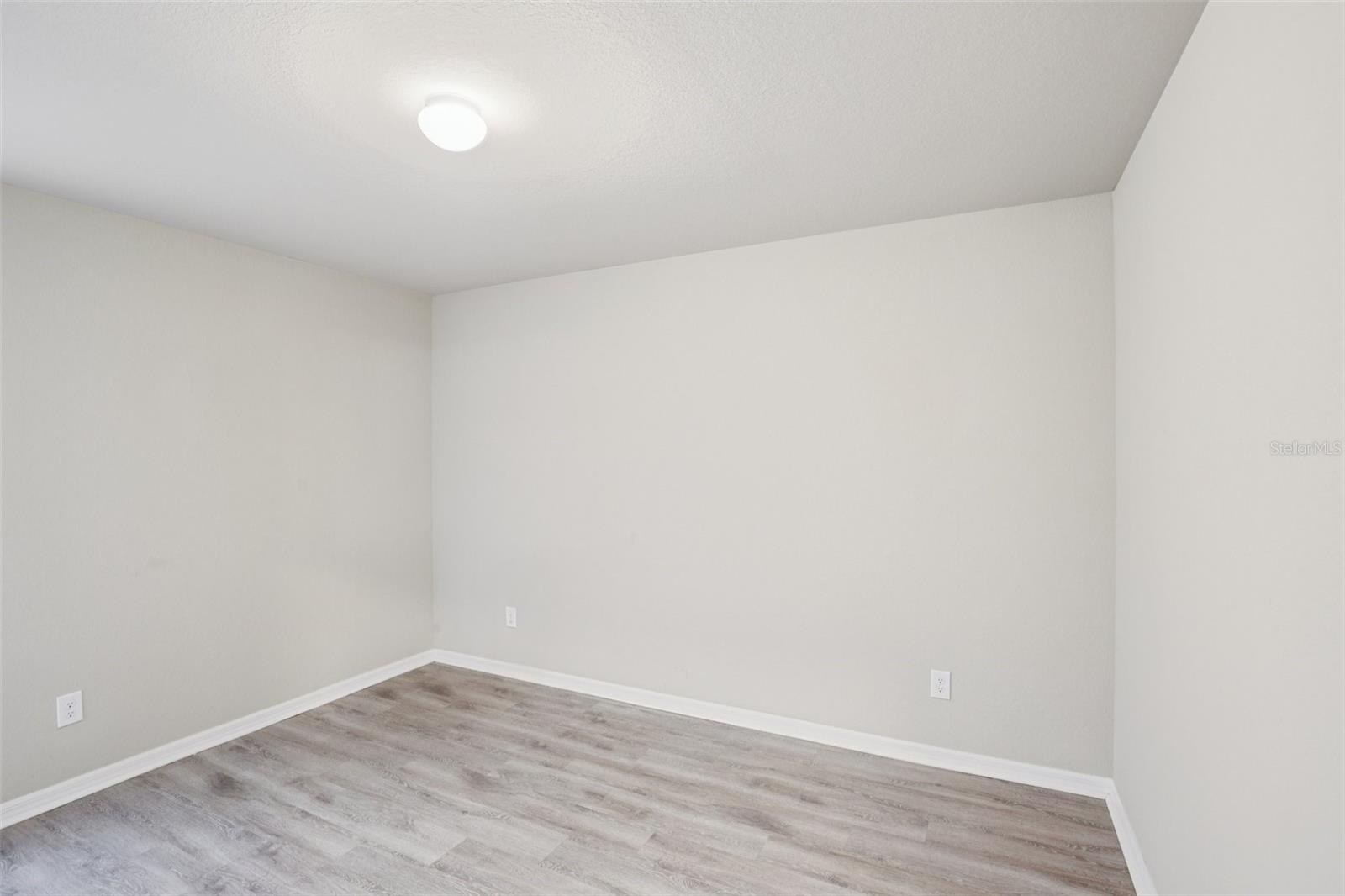 Image 18 of 24 For 2012 Juanita Place