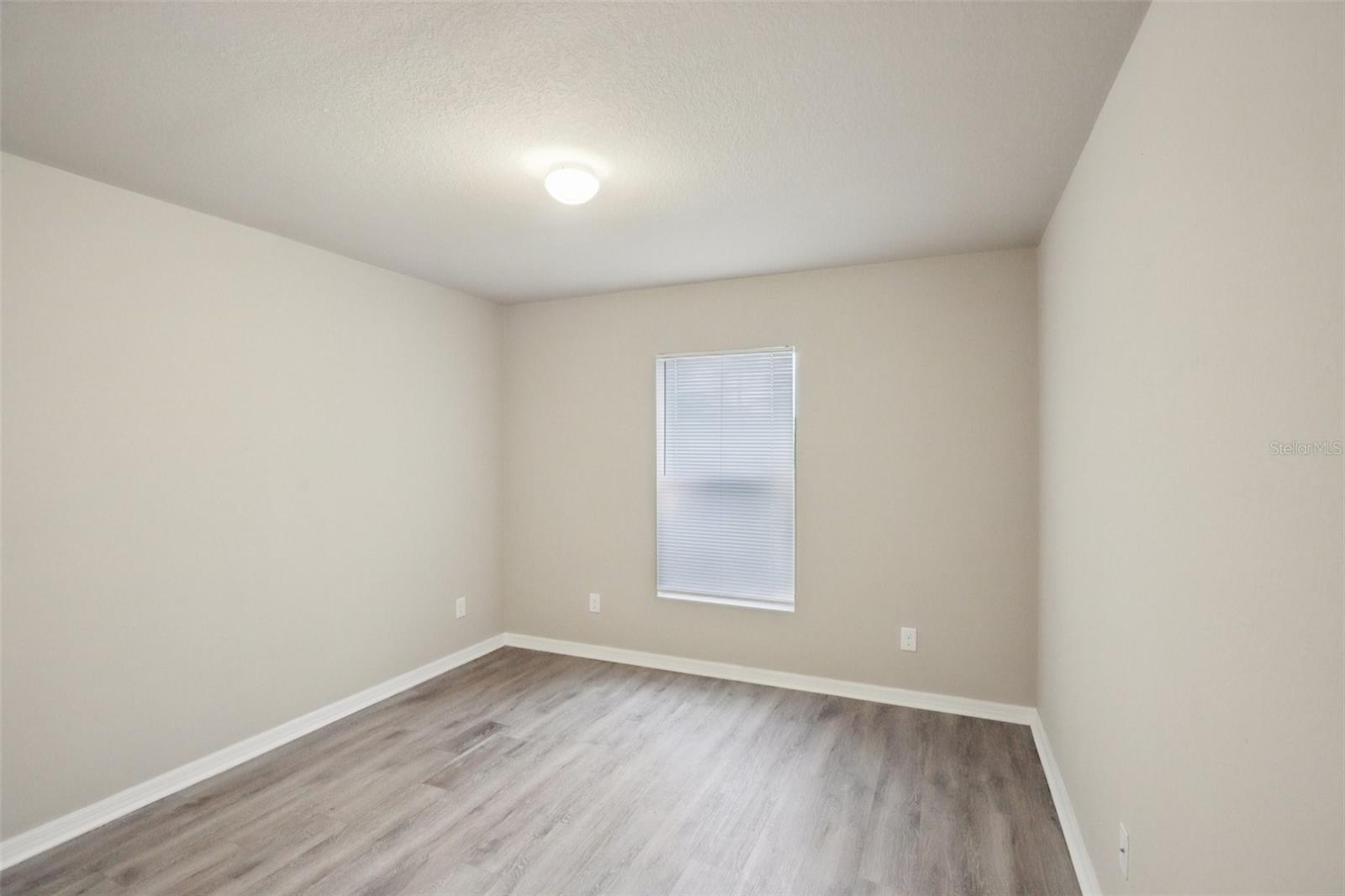 Image 20 of 24 For 2012 Juanita Place