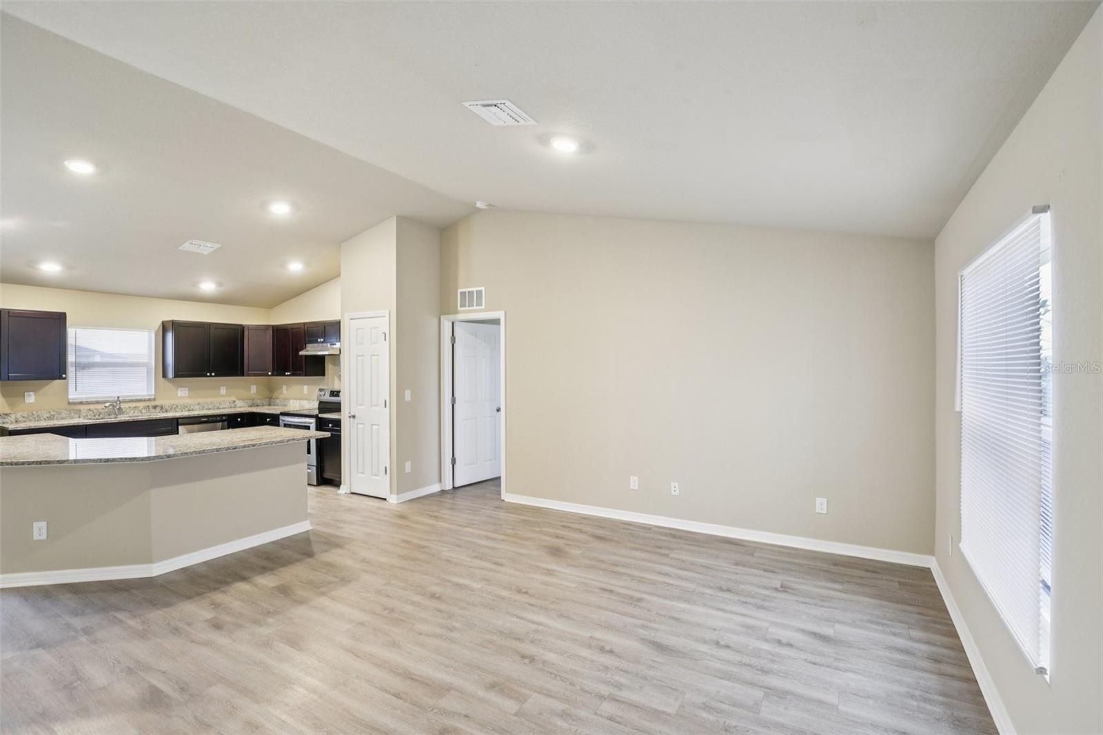 Image 4 of 24 For 2012 Juanita Place