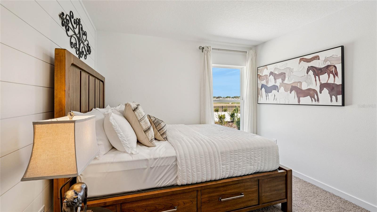 Listing photo id 12 for 4043 Kona Circle