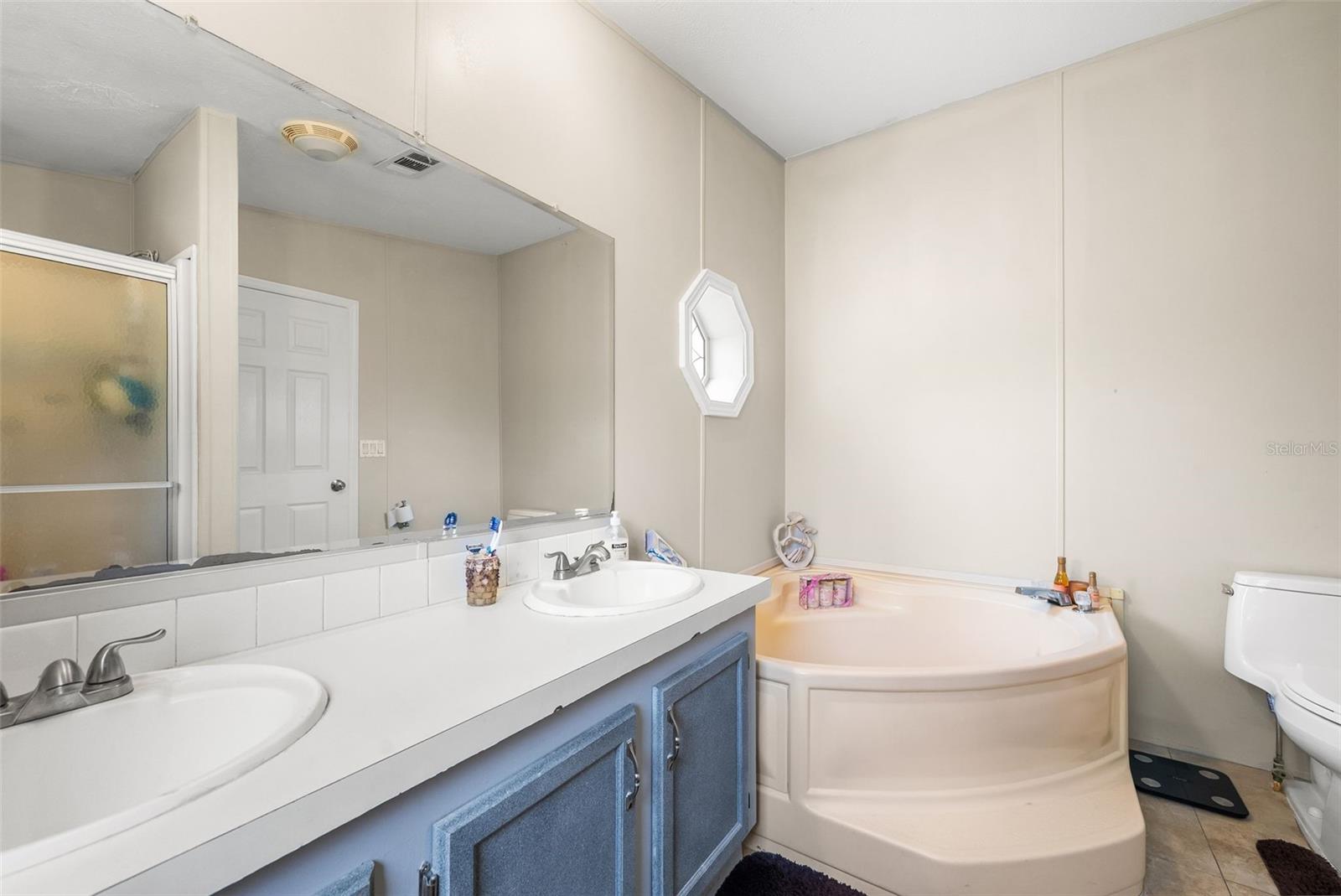 Image 22 of 47 For 2601 186th Court