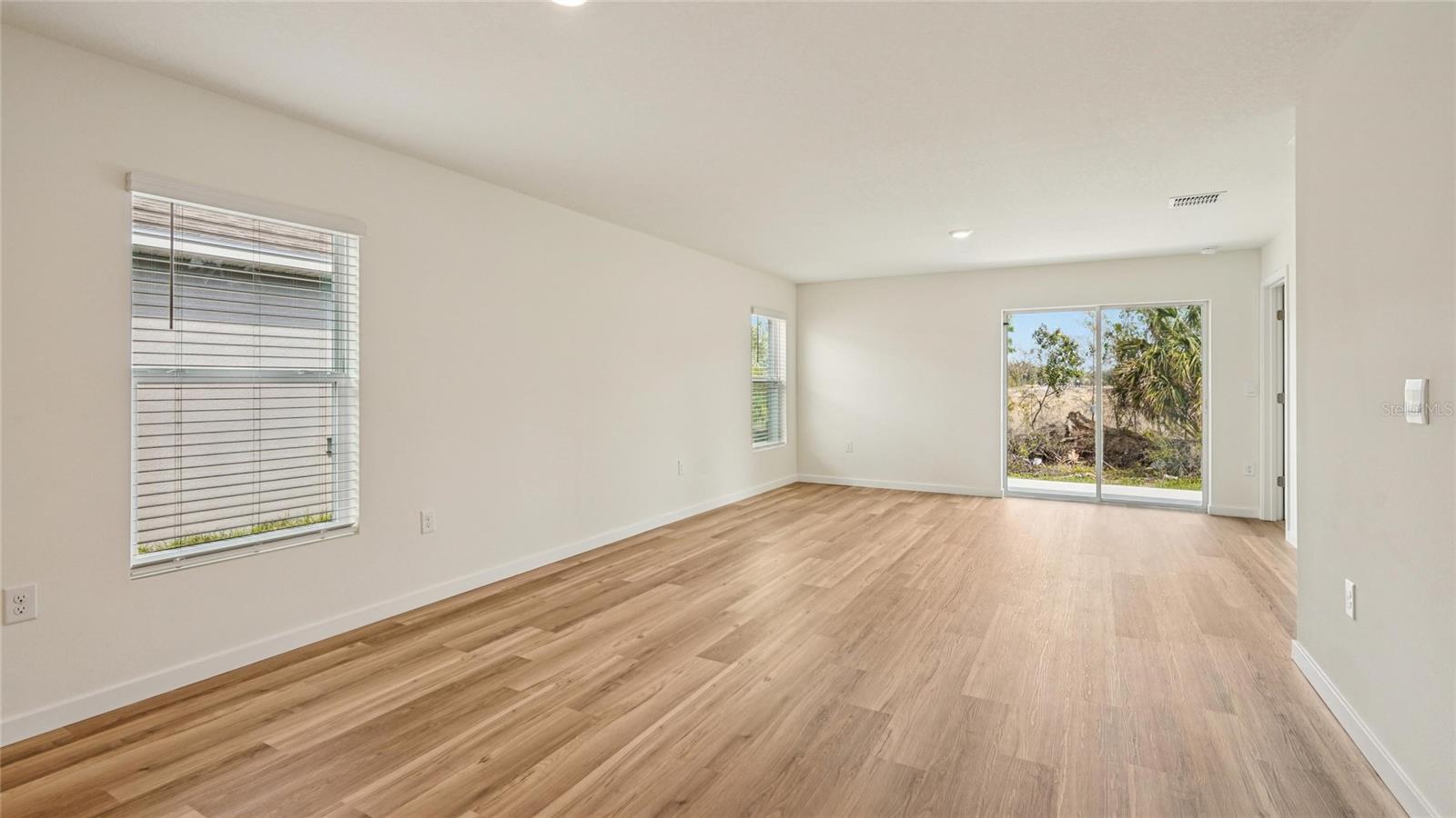 Image 16 of 29 For 4049 Kona Circle