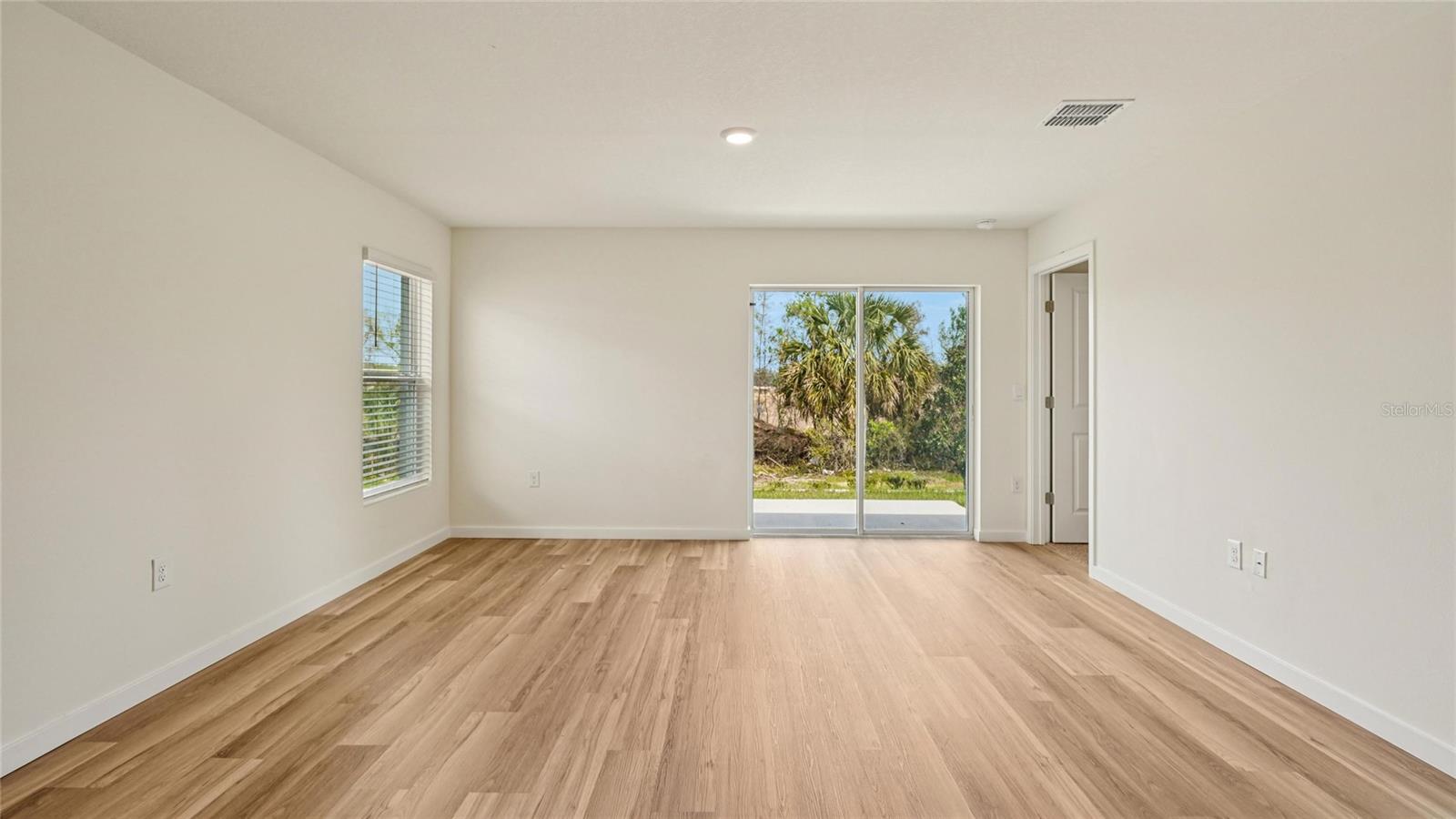 Image 17 of 29 For 4049 Kona Circle