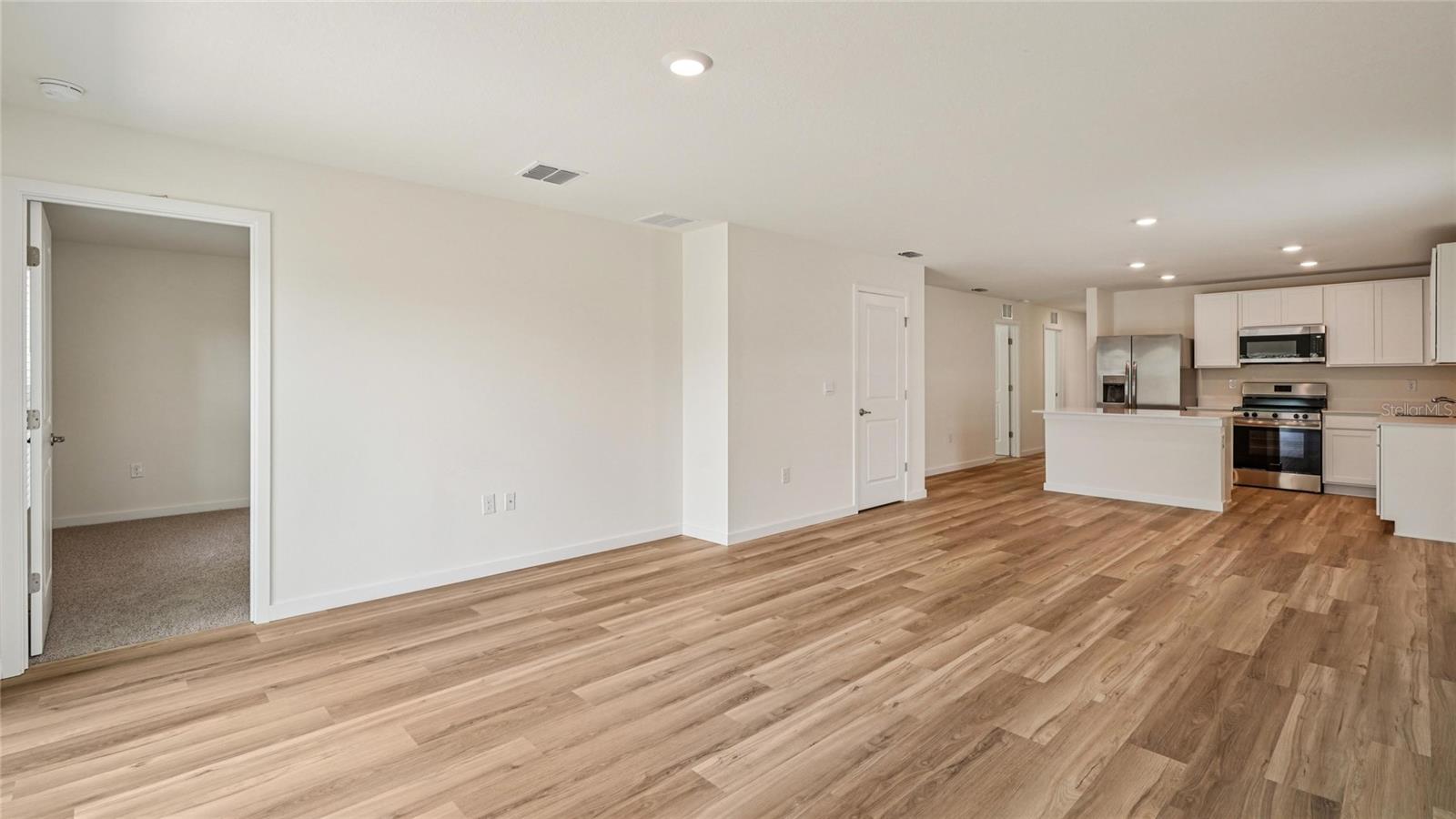 Image 18 of 29 For 4049 Kona Circle