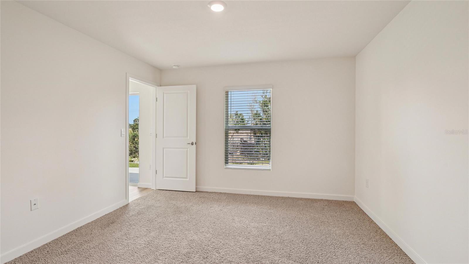 Image 21 of 29 For 4049 Kona Circle