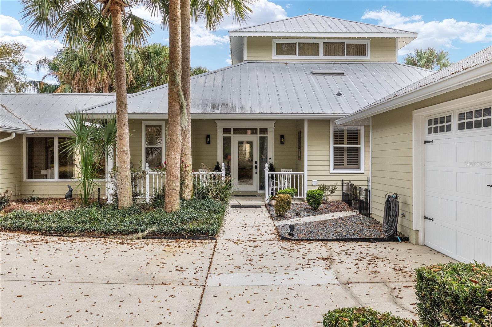 Image 13 of 93 For 14261 128th Street