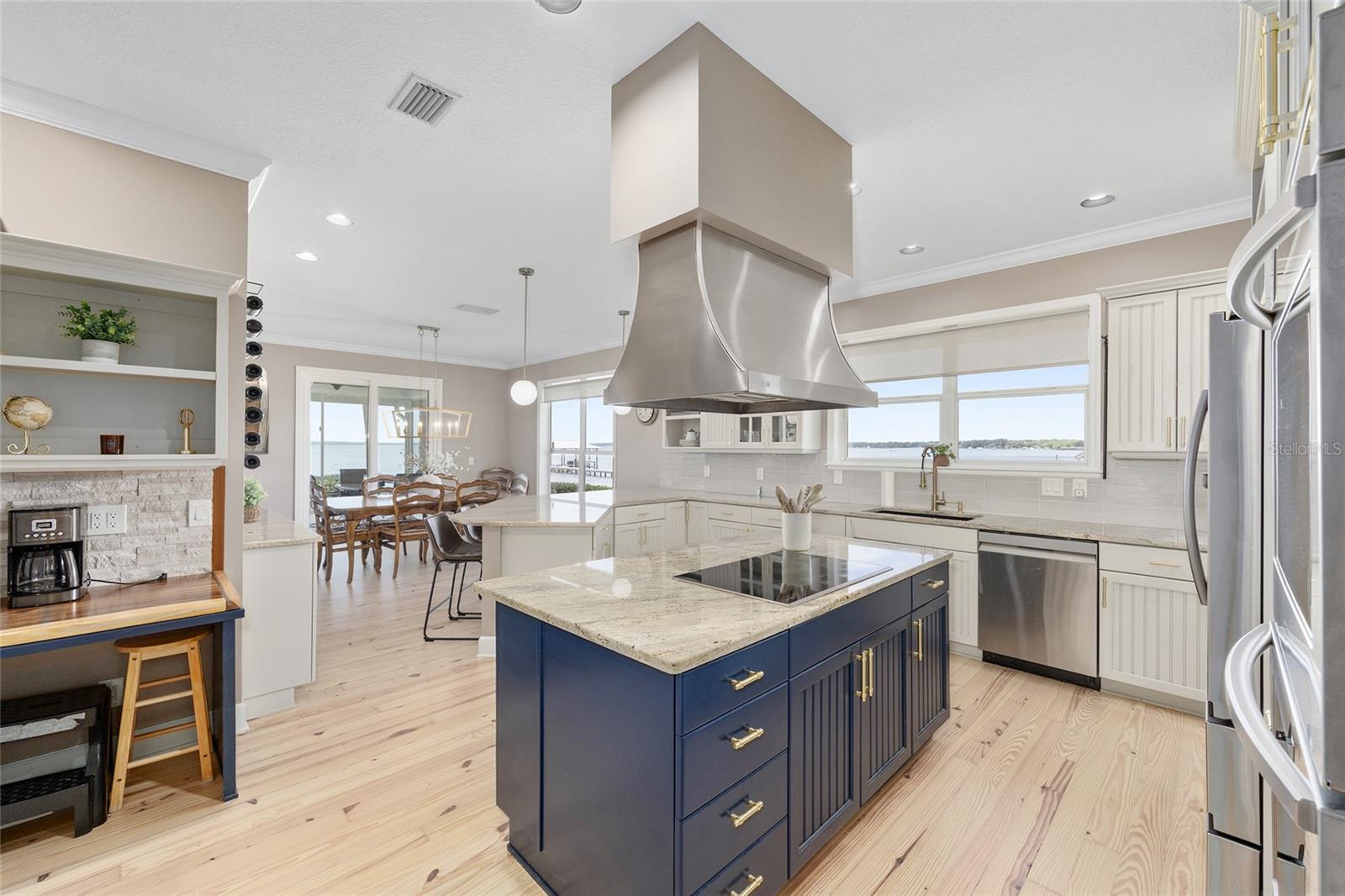 Image 28 of 93 For 14261 128th Street