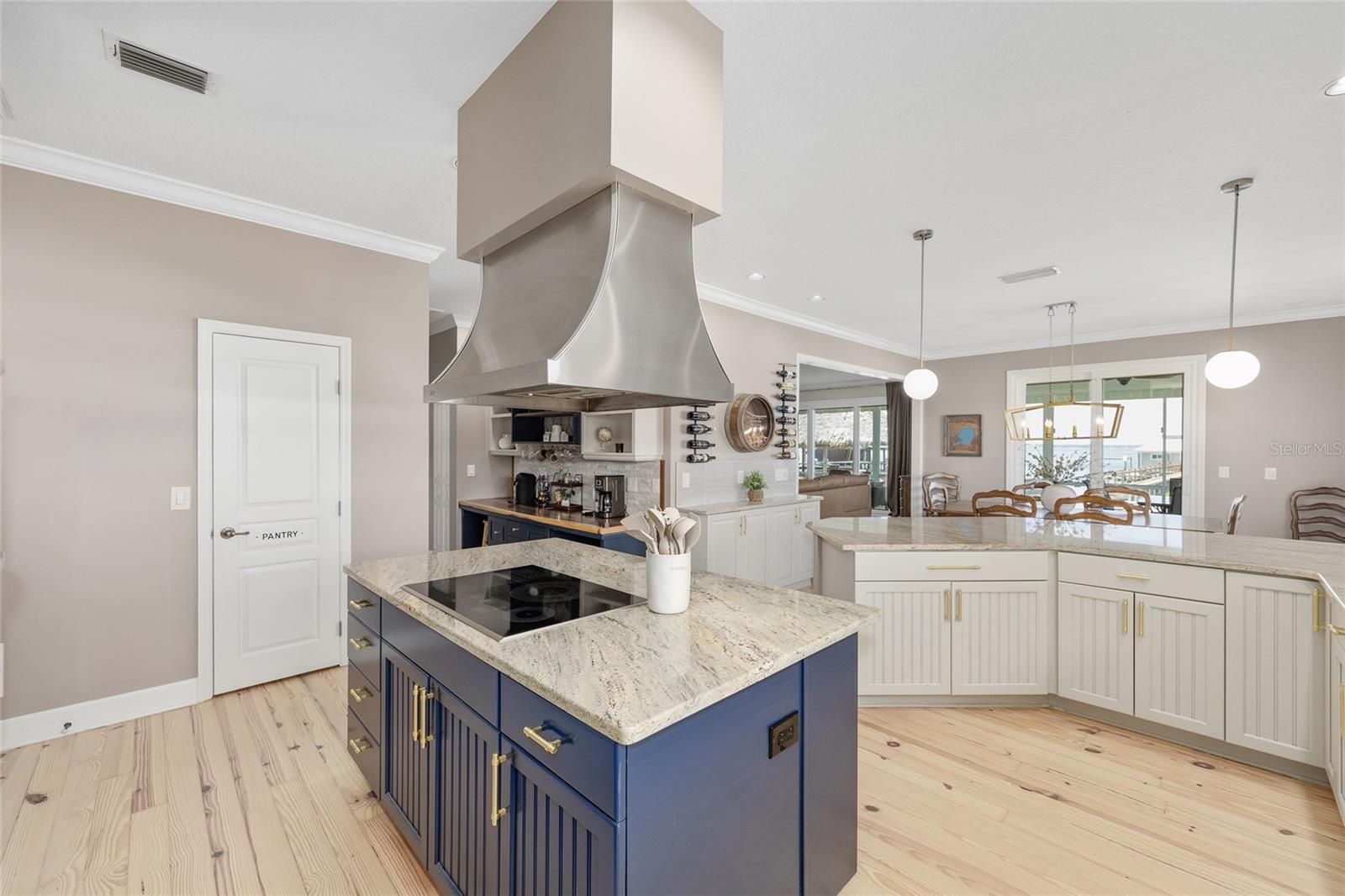 Image 29 of 93 For 14261 128th Street