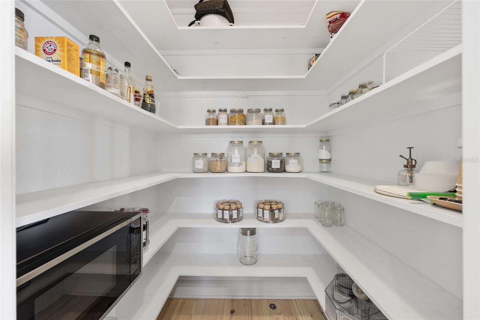 Image 30 of 93 For 14261 128th Street