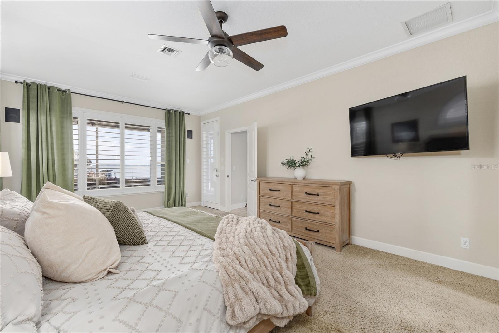 Image 36 of 93 For 14261 128th Street