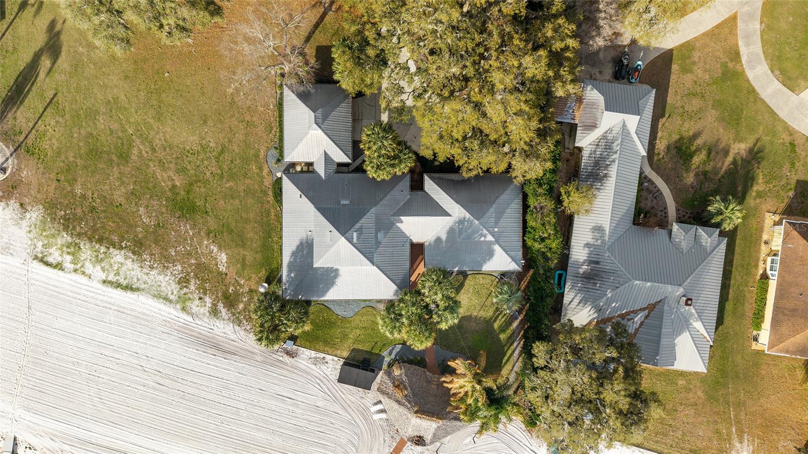 Image 9 of 93 For 14261 128th Street