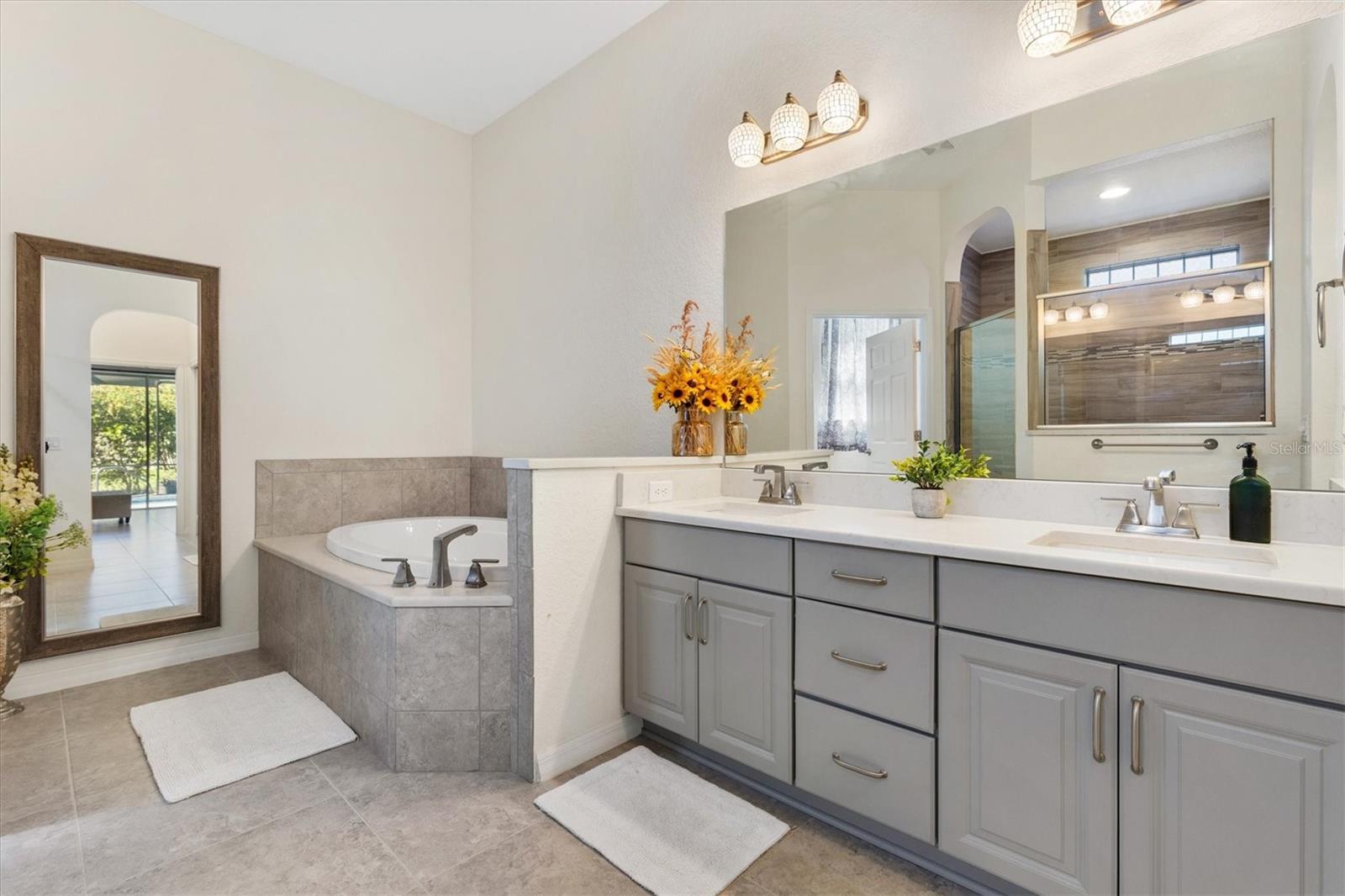 Image 20 of 60 For 10945 168th Loop