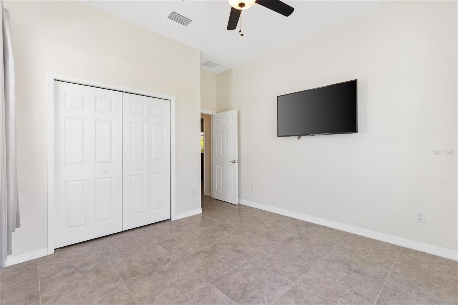 Image 22 of 60 For 10945 168th Loop