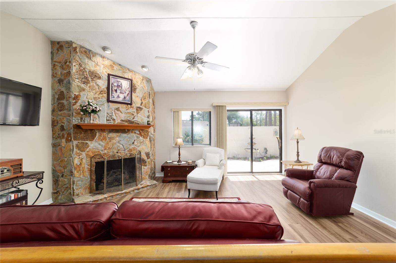 Image 10 of 43 For 1703 38th Avenue