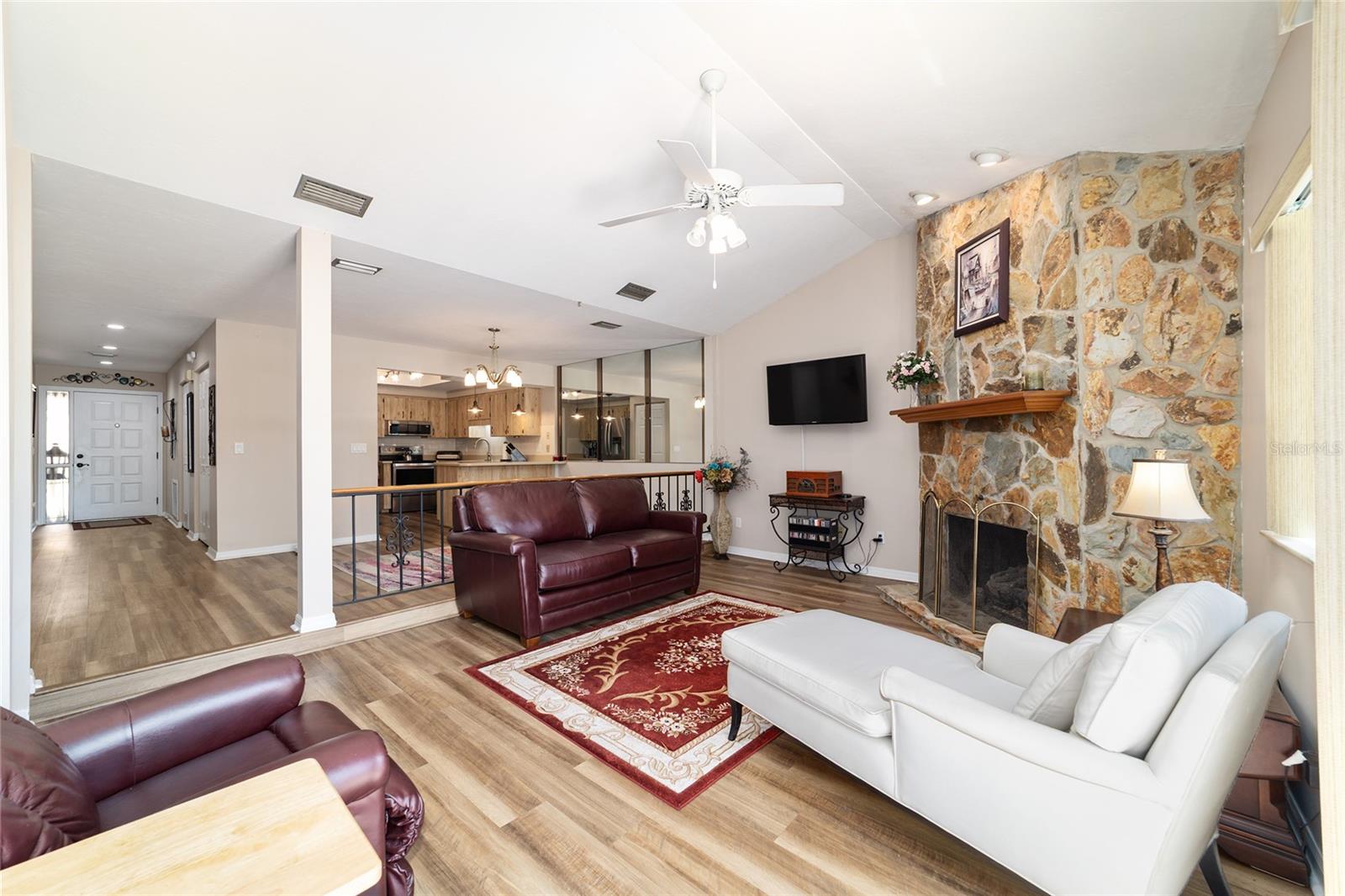 Image 13 of 43 For 1703 38th Avenue