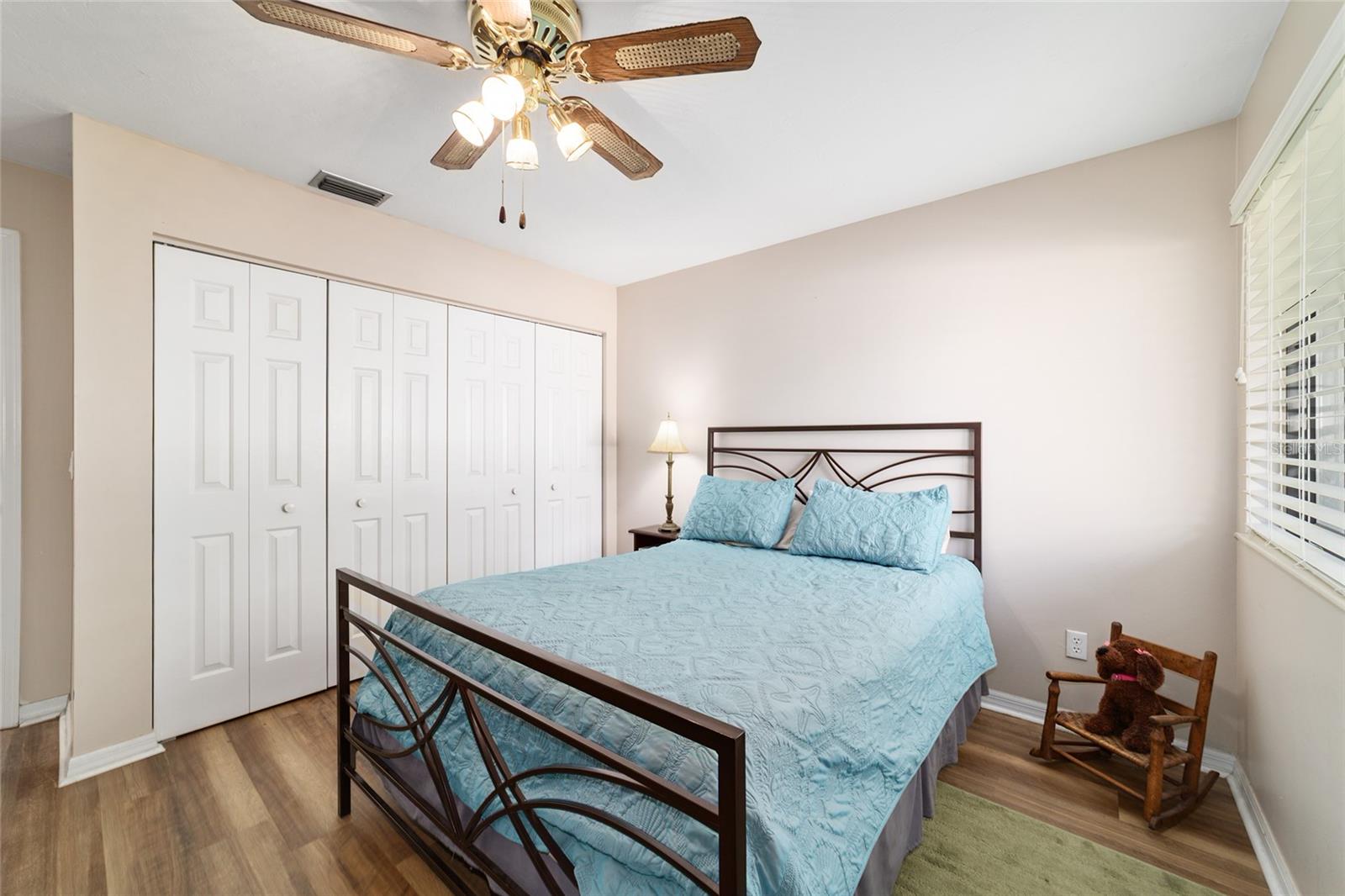 Image 33 of 43 For 1703 38th Avenue