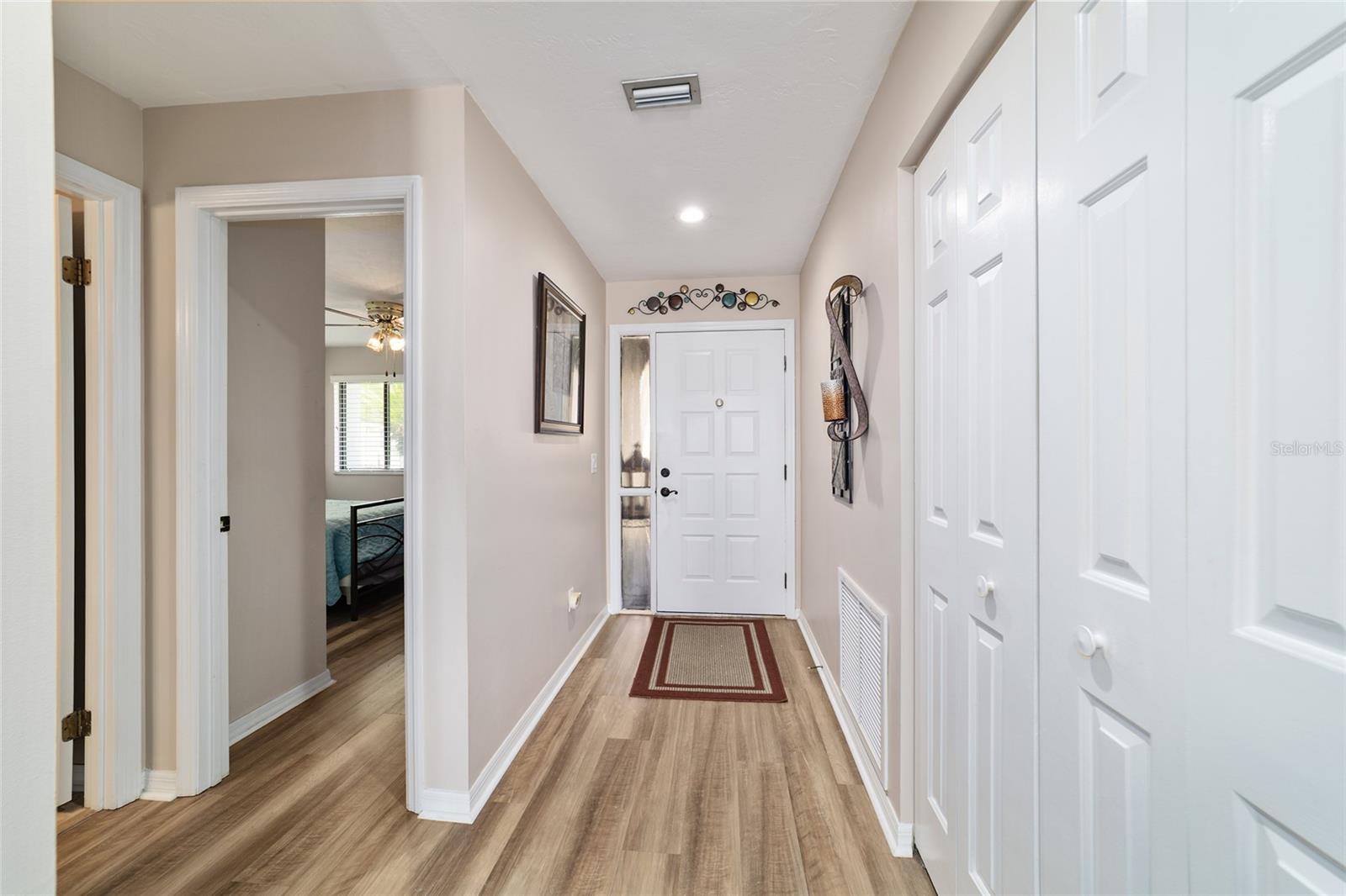 Image 5 of 43 For 1703 38th Avenue