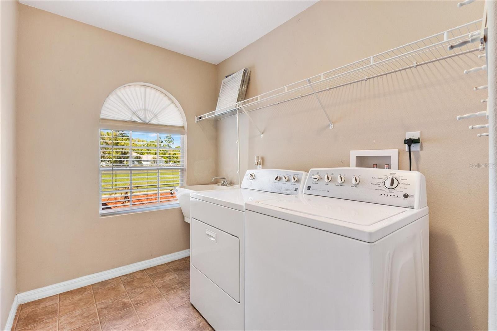 Image 48 of 73 For 2567 Stampede Drive