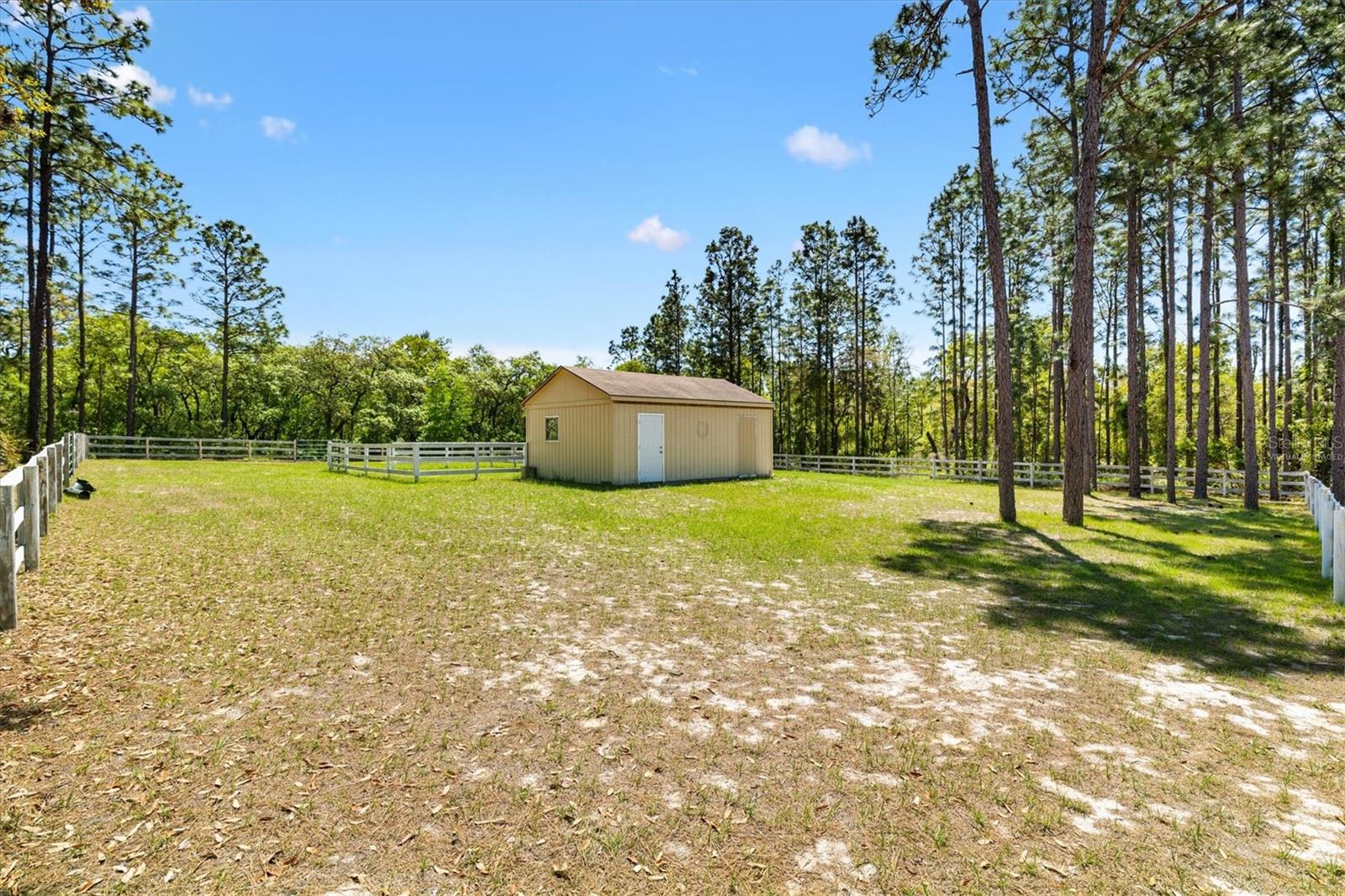 Image 57 of 73 For 2567 Stampede Drive