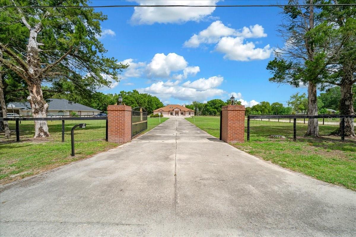 Image 13 of 82 For 5085 38th Street