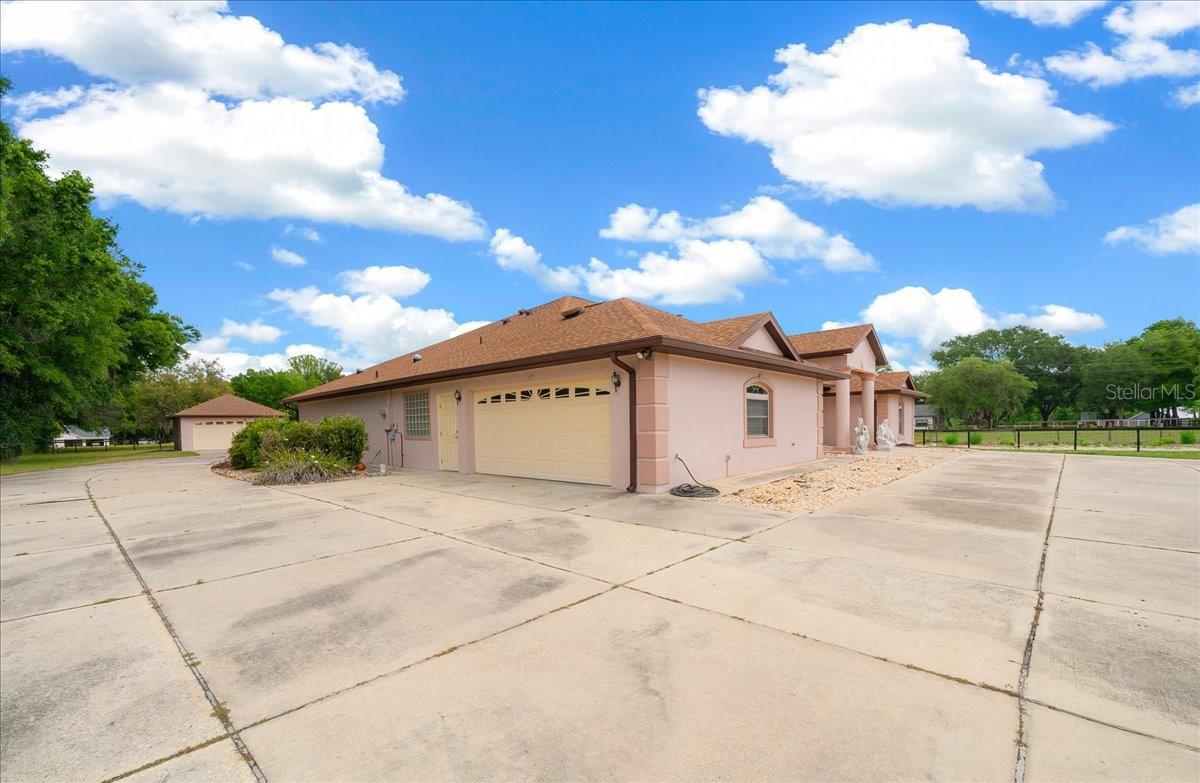 Image 21 of 82 For 5085 38th Street