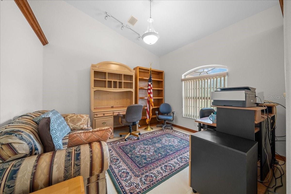 Image 36 of 82 For 5085 38th Street