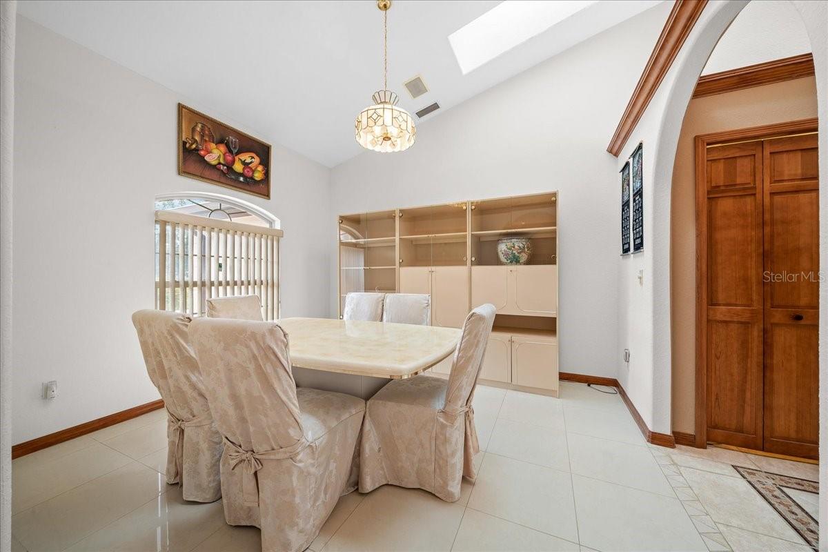 Image 38 of 82 For 5085 38th Street