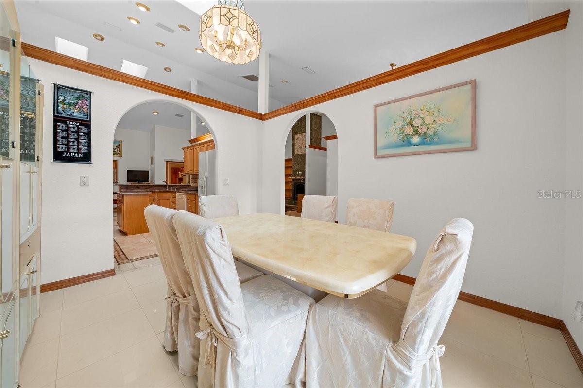 Image 39 of 82 For 5085 38th Street