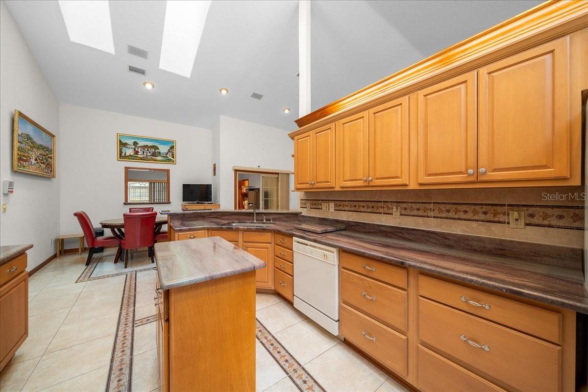 Image 41 of 82 For 5085 38th Street