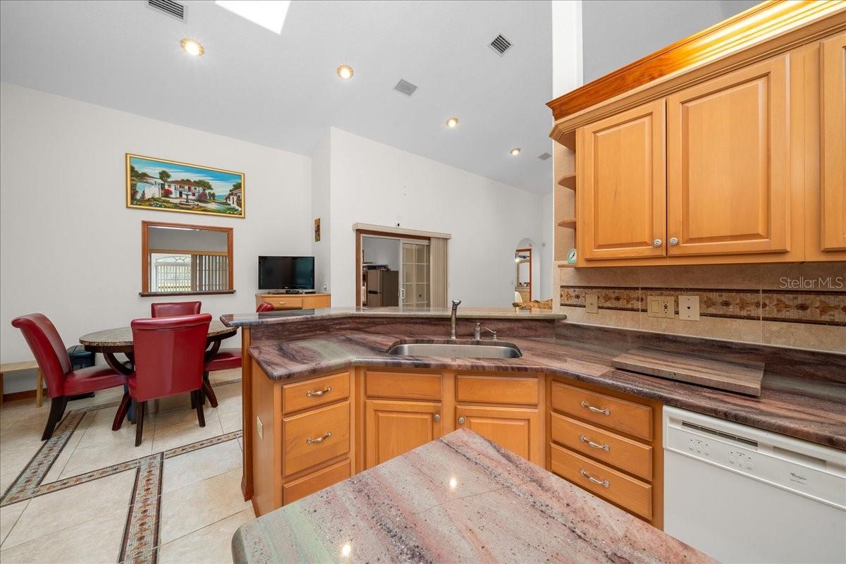 Image 43 of 82 For 5085 38th Street